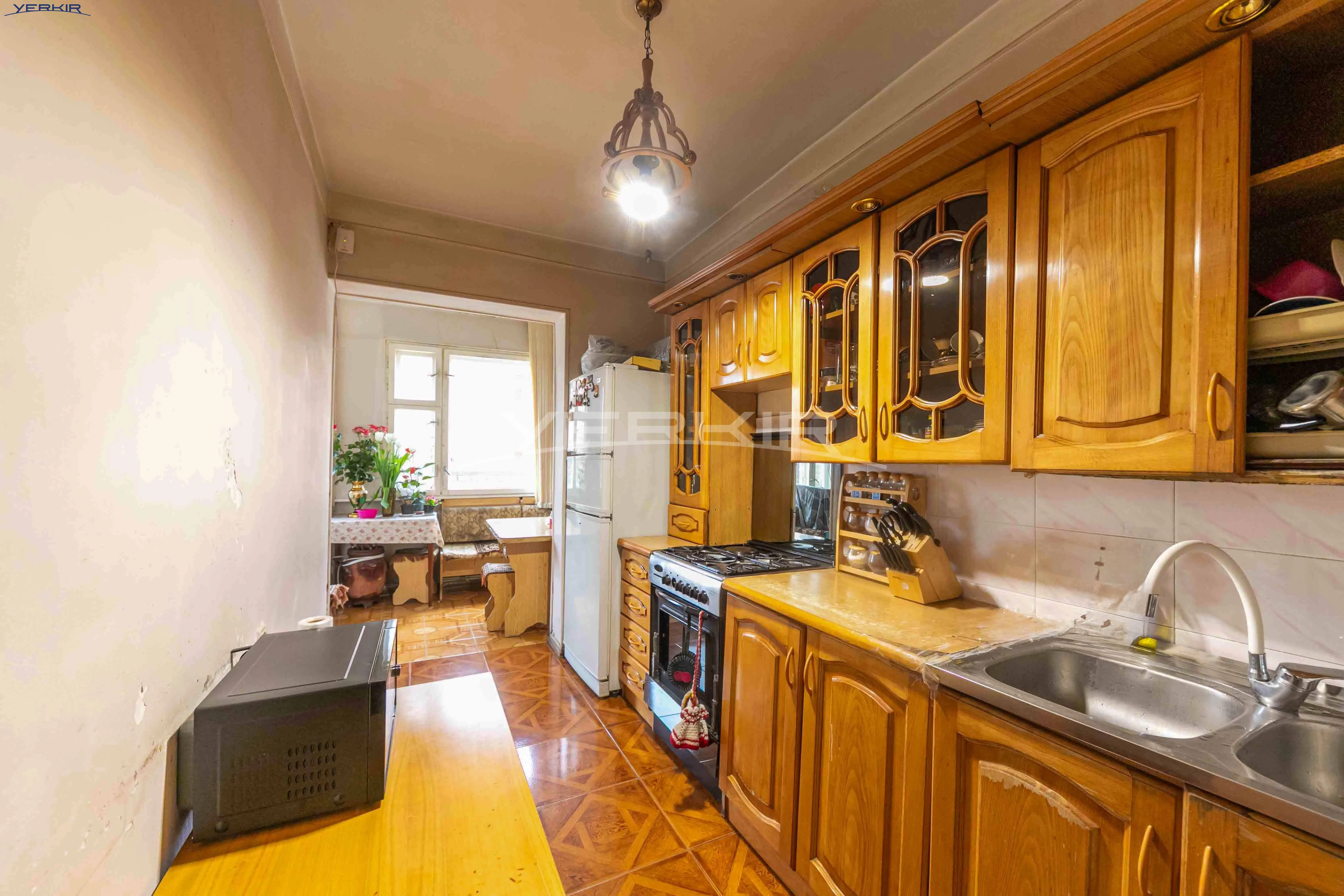 Apartments Code: 10+3763121