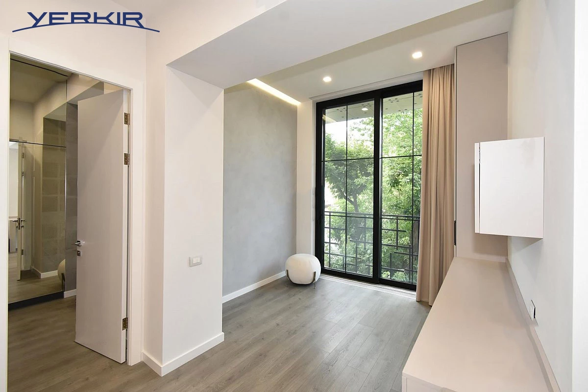 Apartments Code: 5+214833