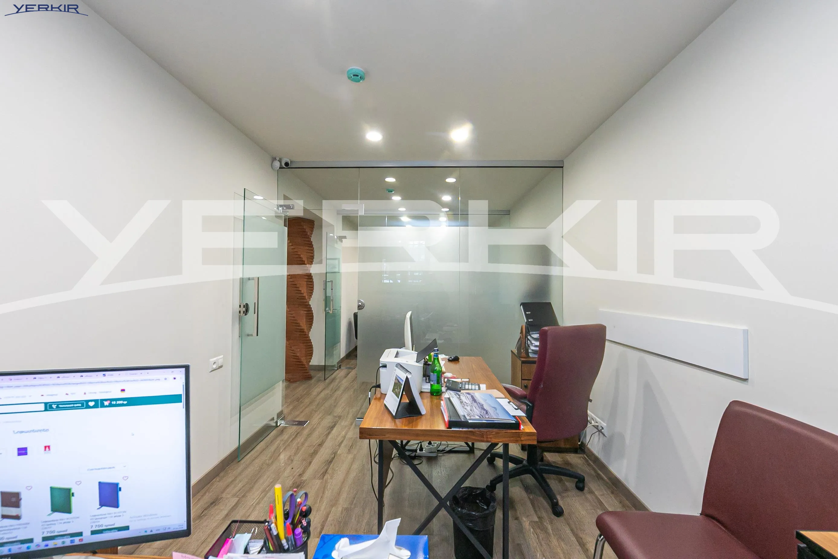 Commercial properties Code: 10+90163
