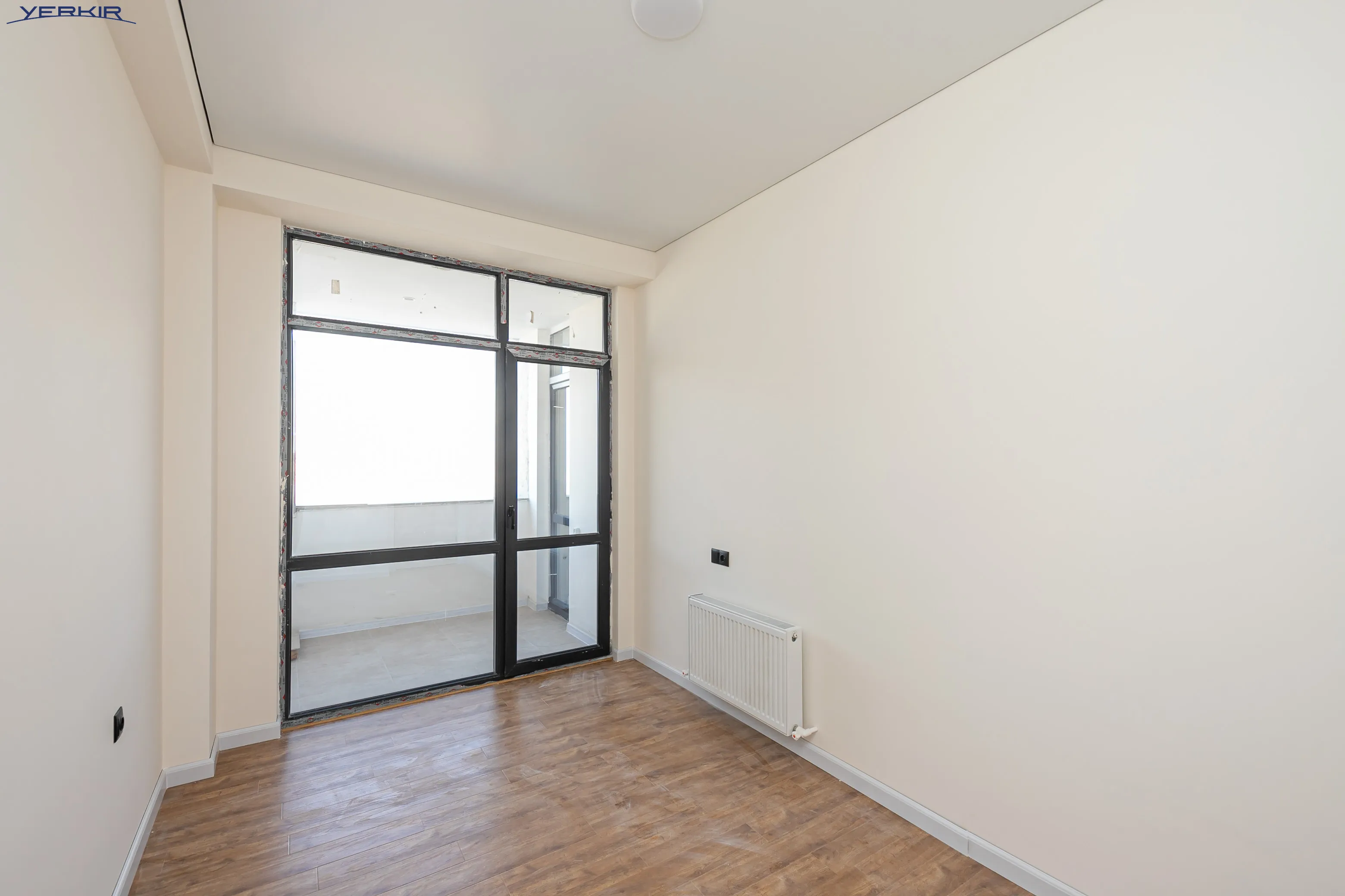 Apartments Code: 5+2454435