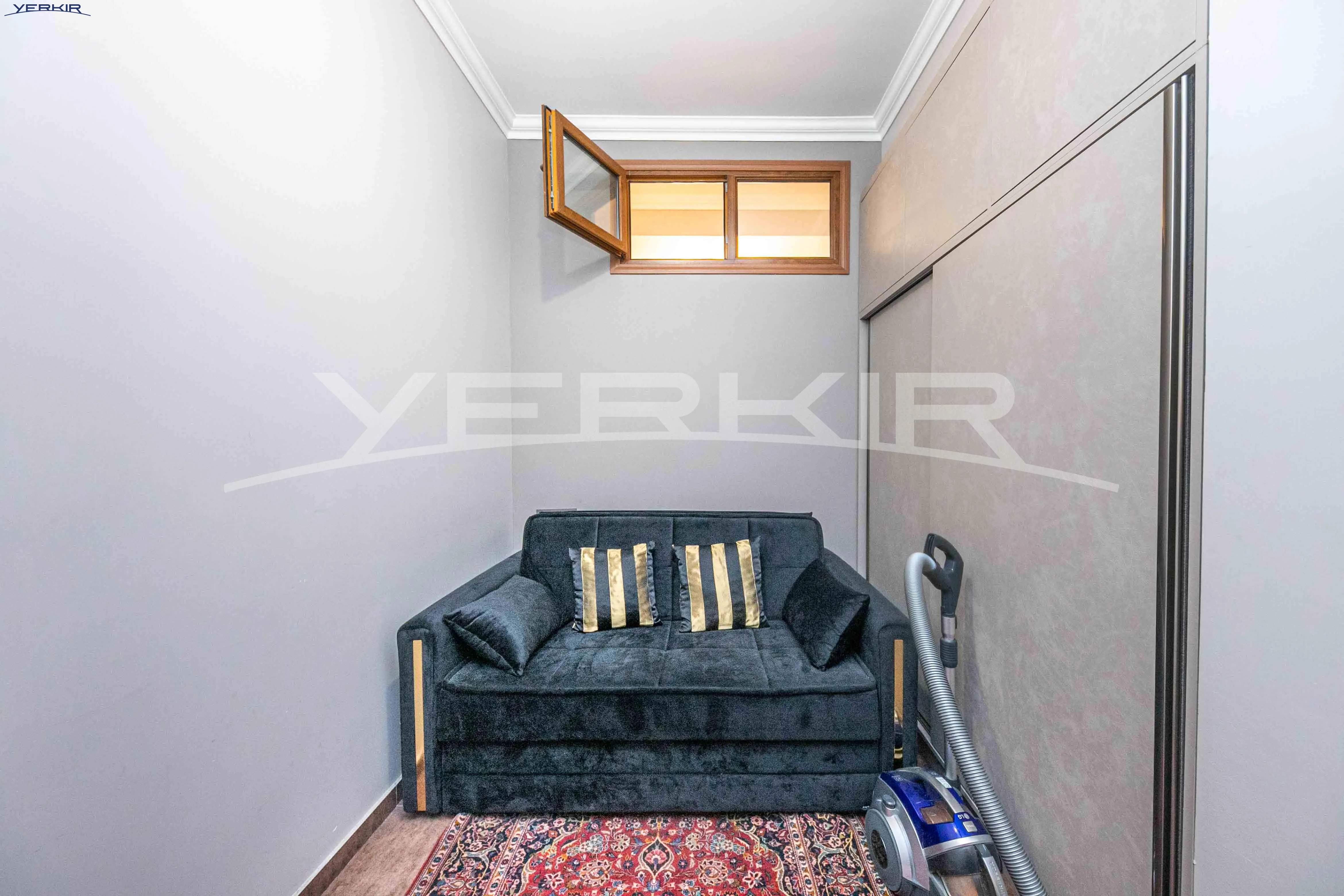 Apartments Code: 10+2988960