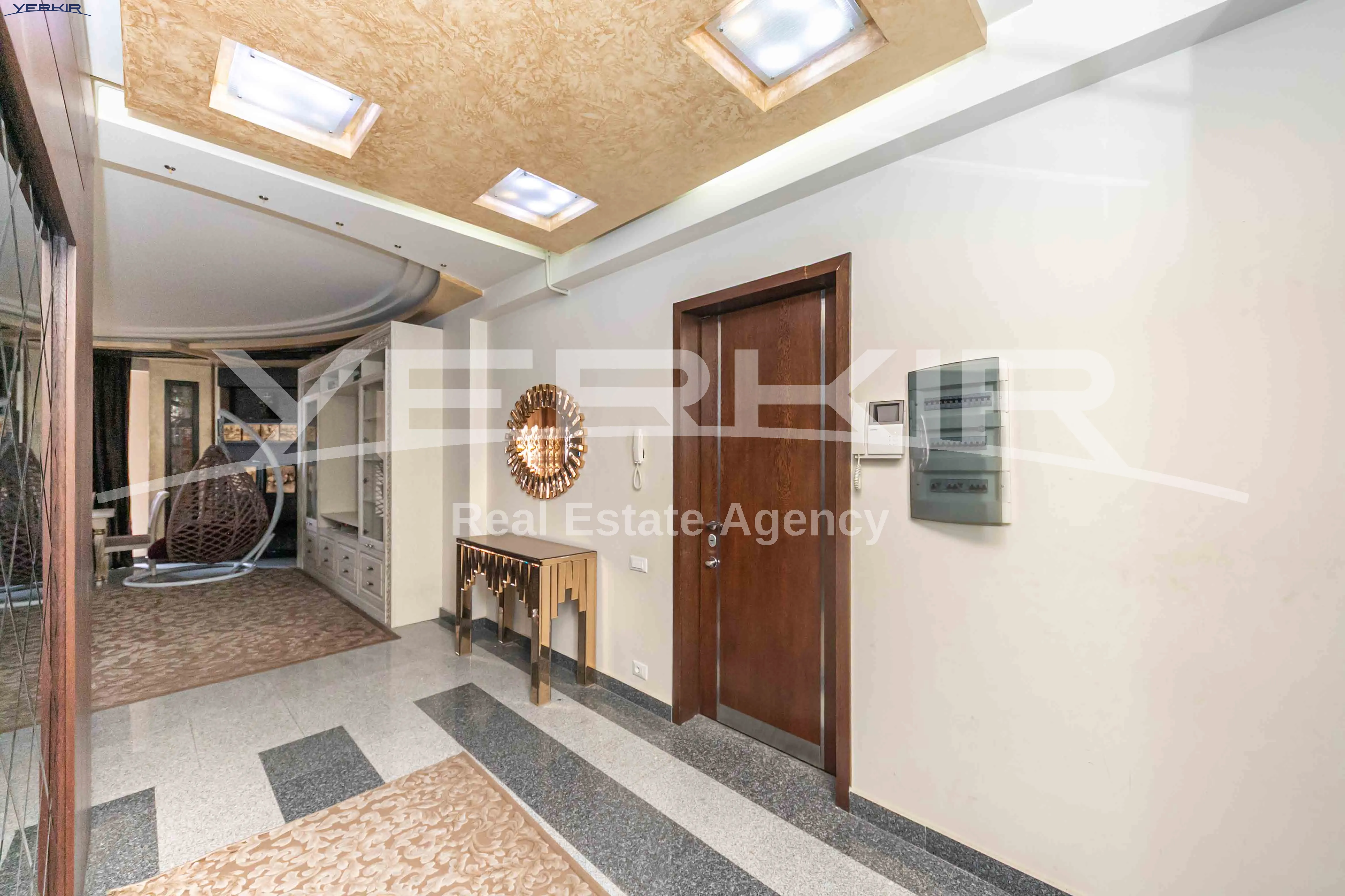 Բնակարաններ Կոդ` 3+8718120