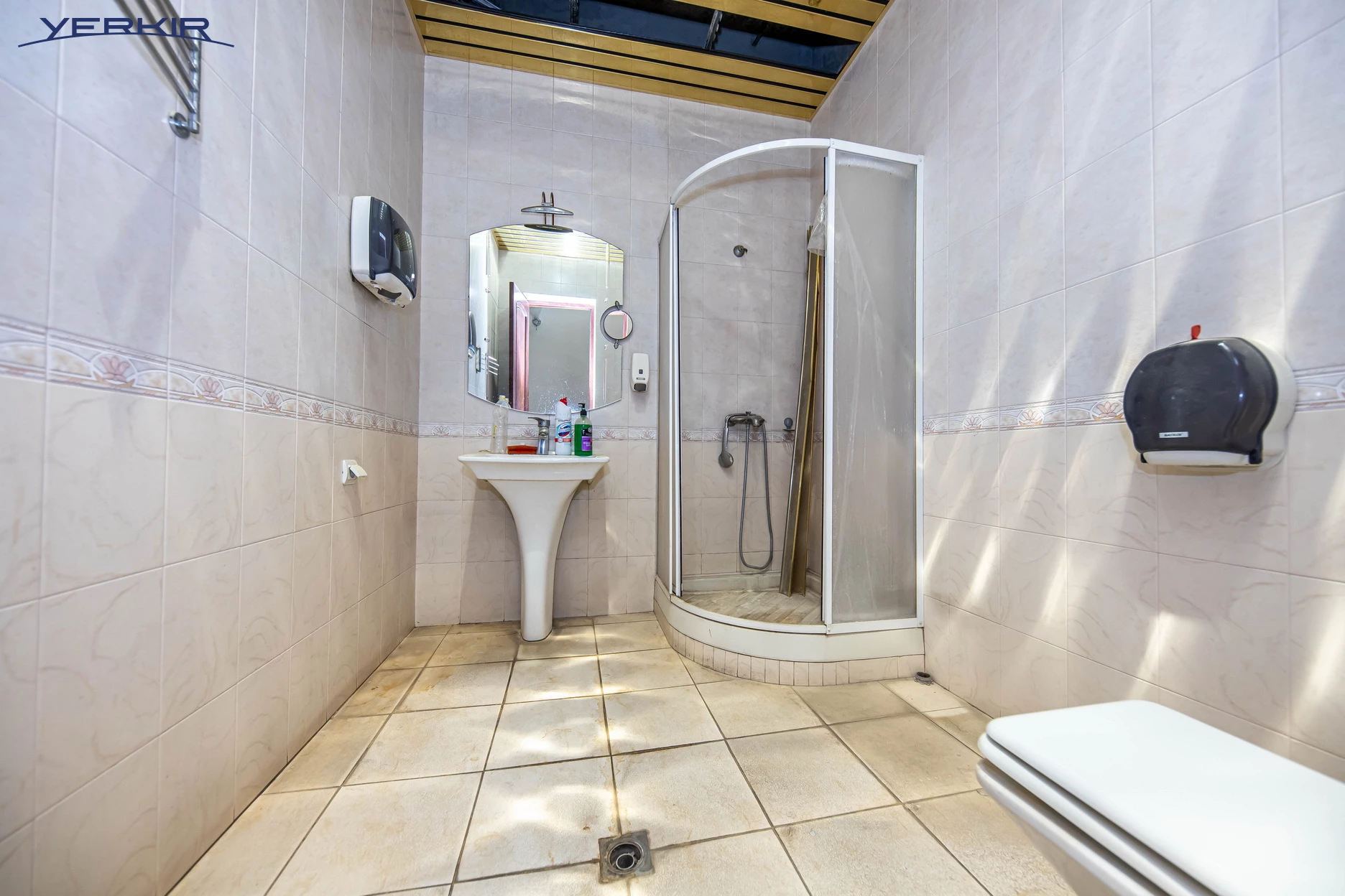 Houses Code: 3+513404