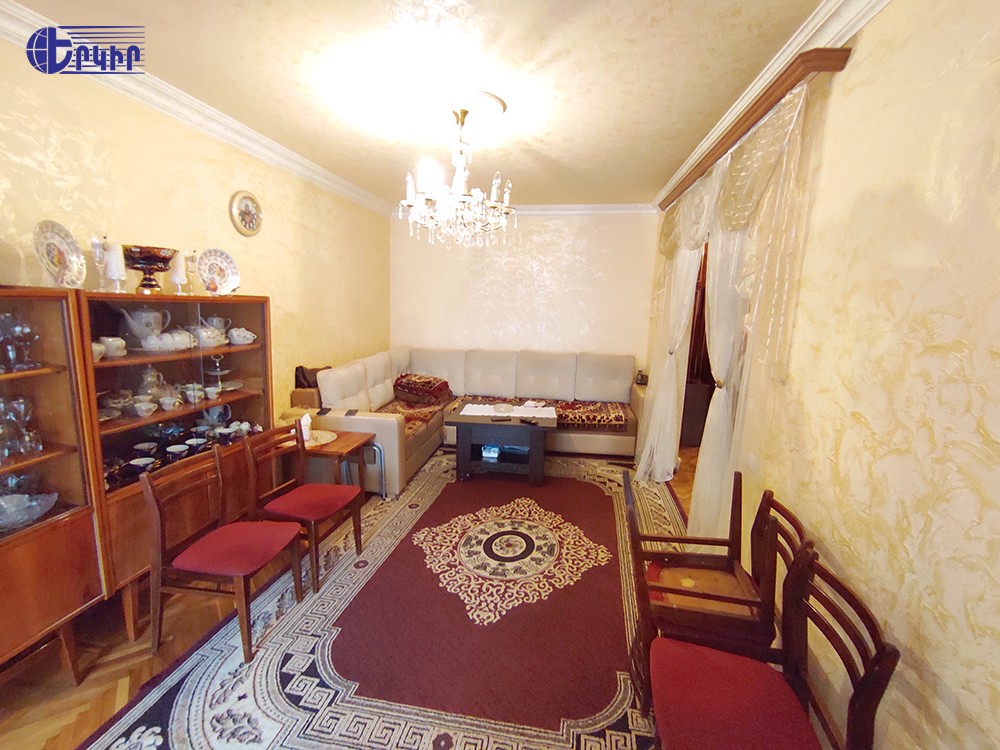 Բնակարաններ Կոդ` 5+301032