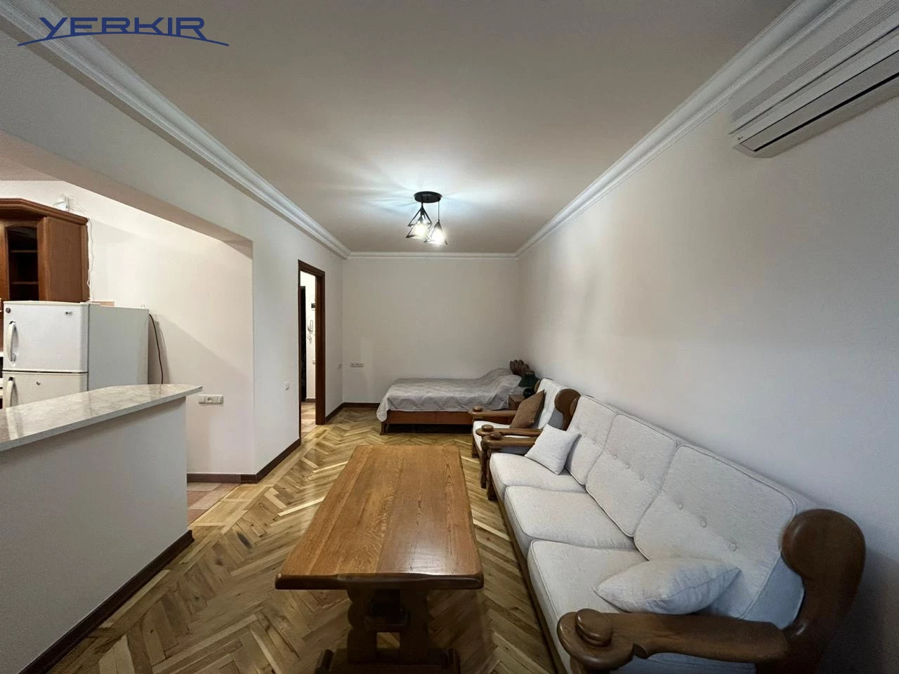 Բնակարաններ Կոդ` 5+10061