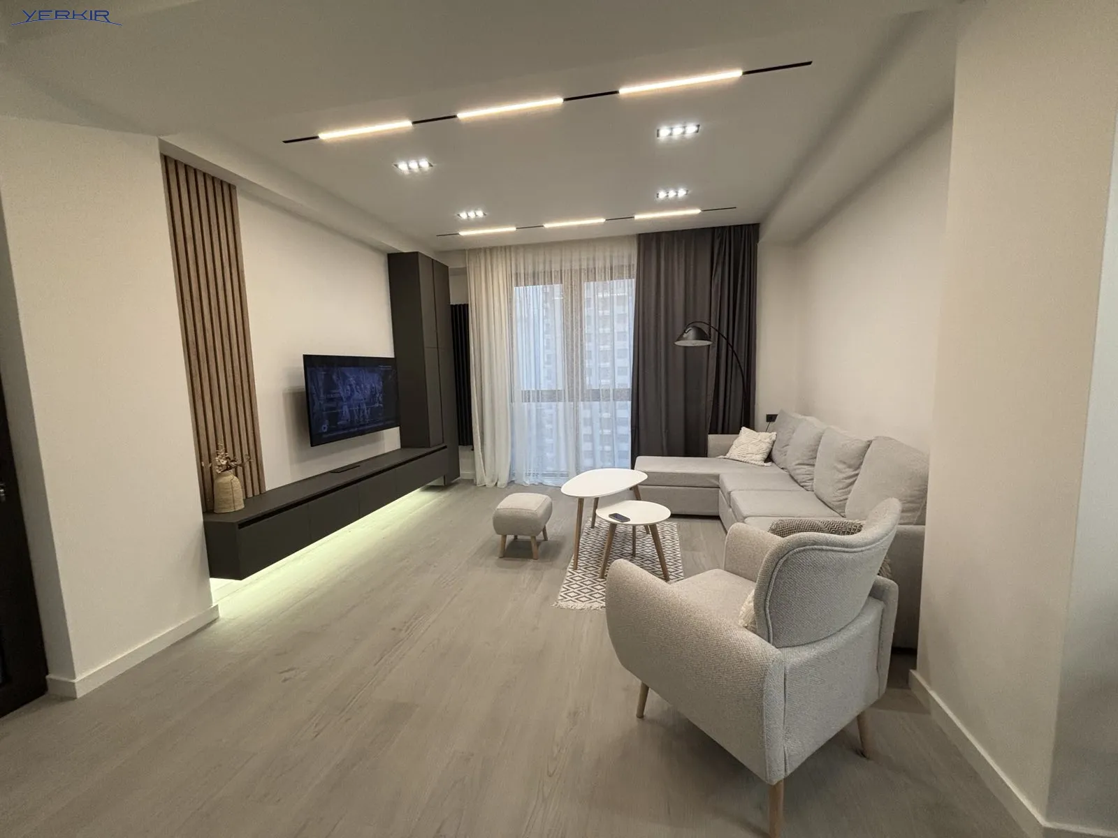 Apartments Code: 10+2295369