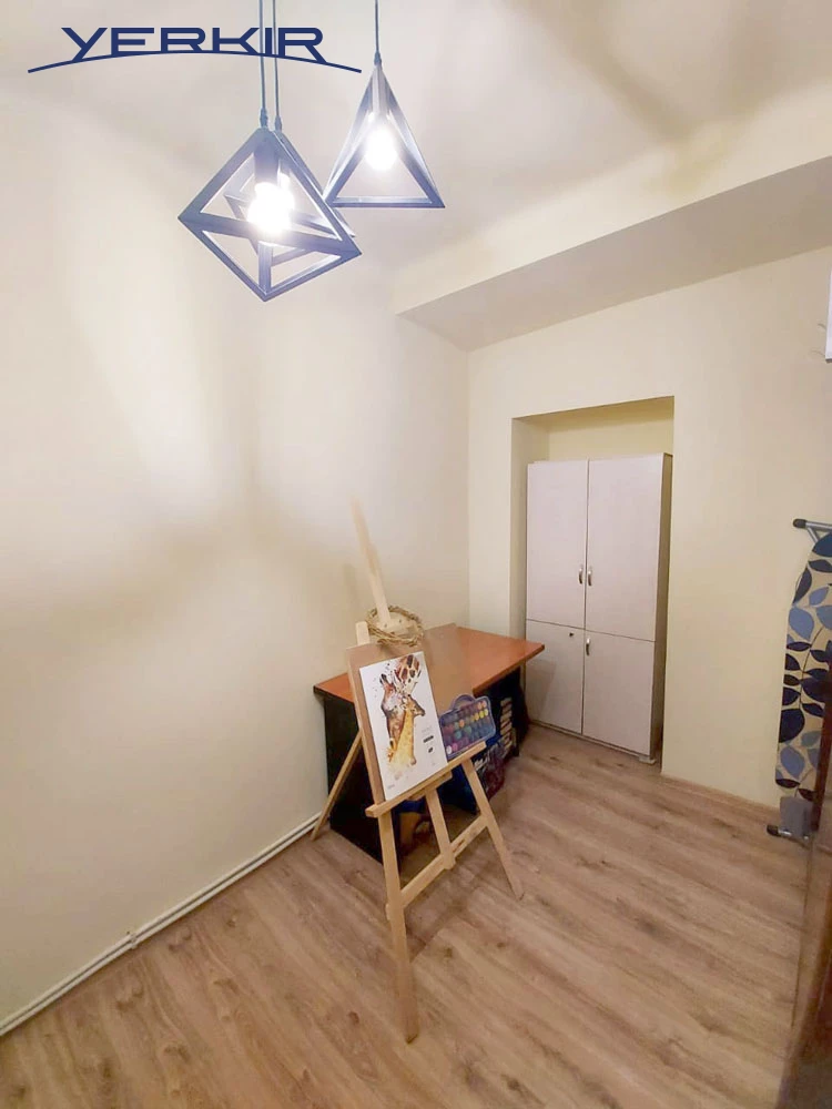 Apartments Code: 5+209346