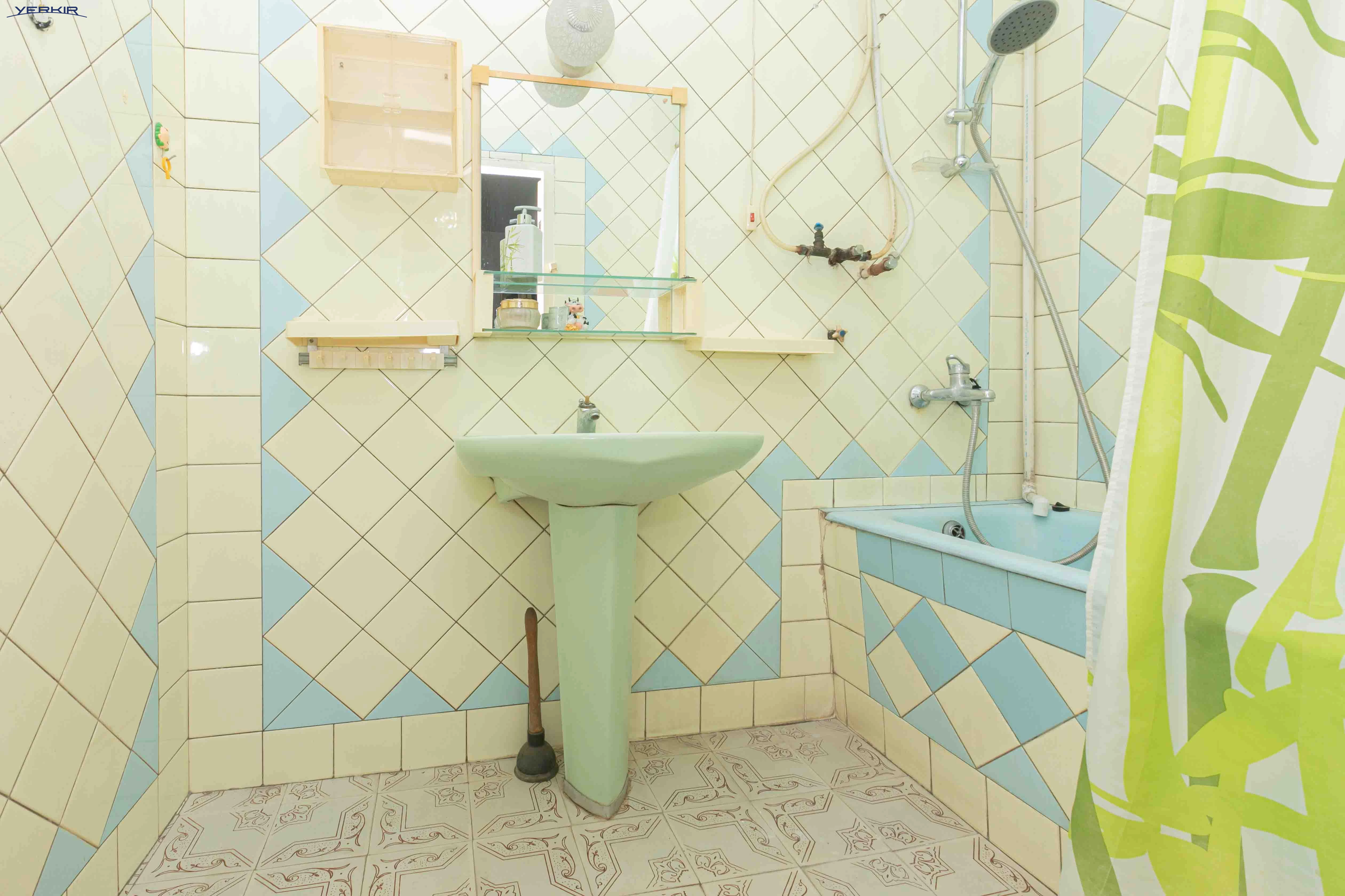 Բնակարաններ Կոդ` 5+219467