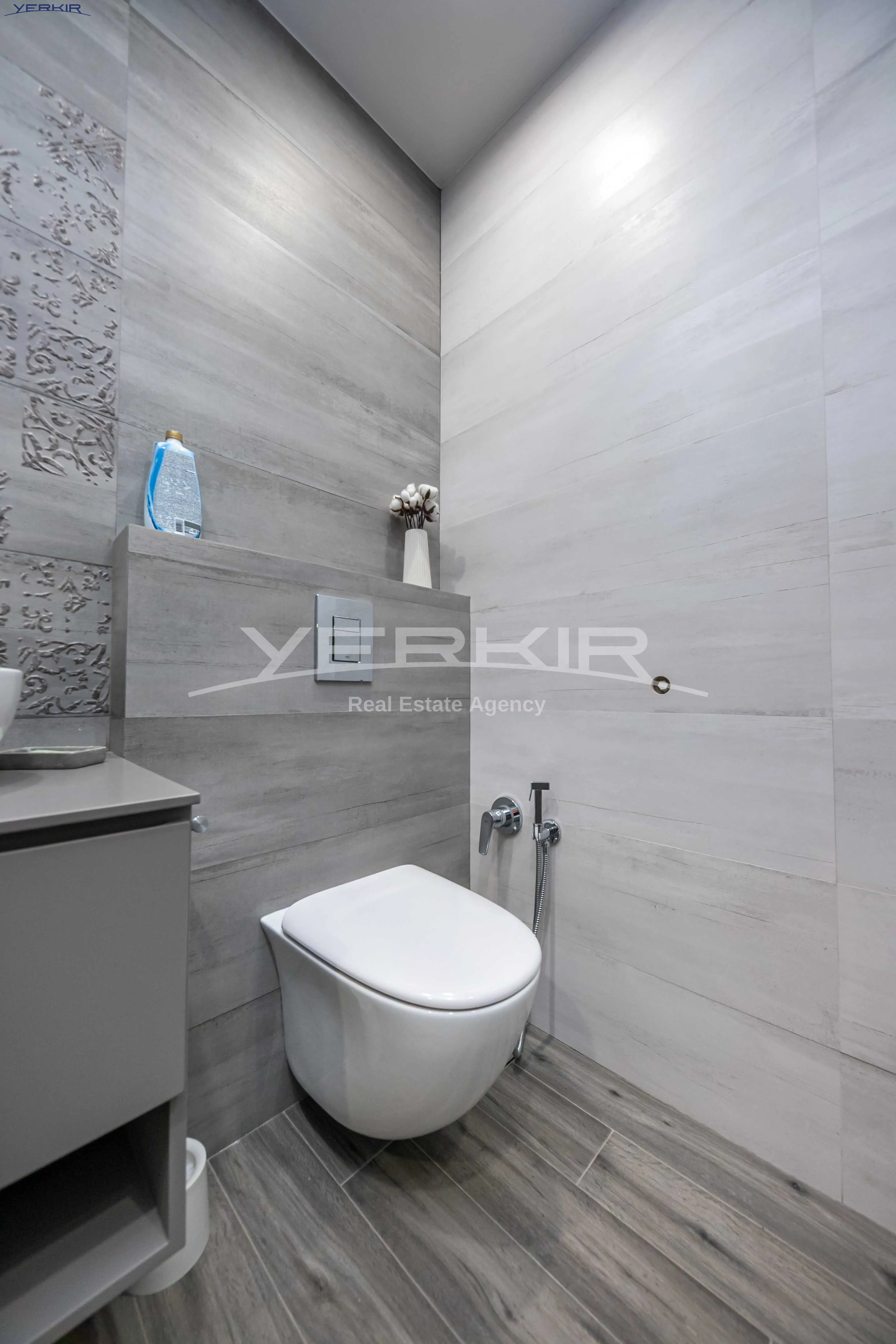 Apartments Code: 1+4489807