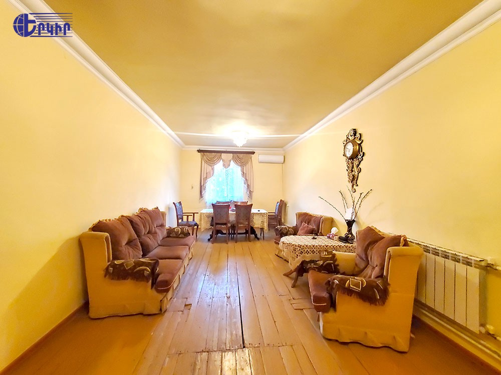 Առանձնատներ Կոդ` 2+51008