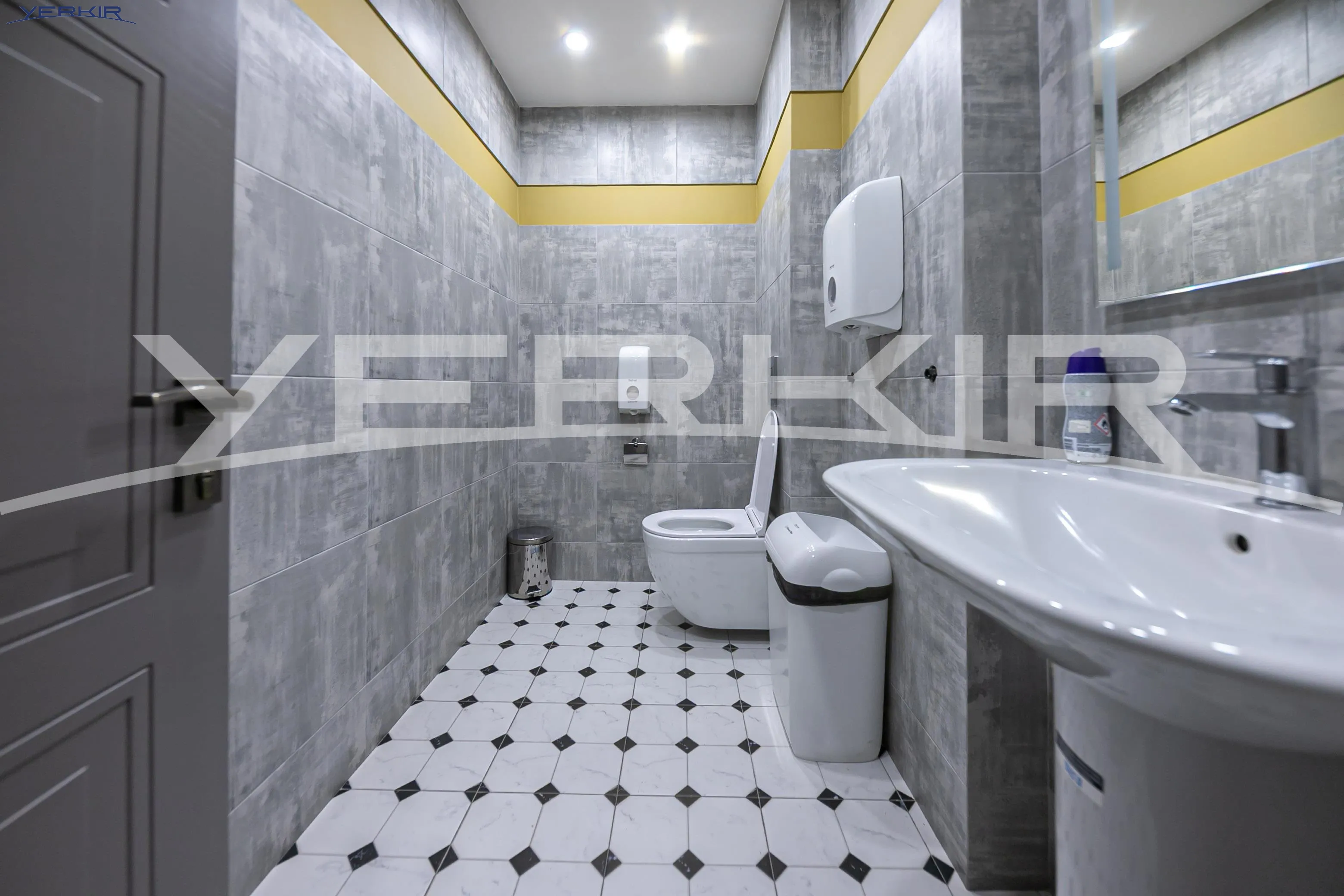 Commercial properties Code: 10+90163