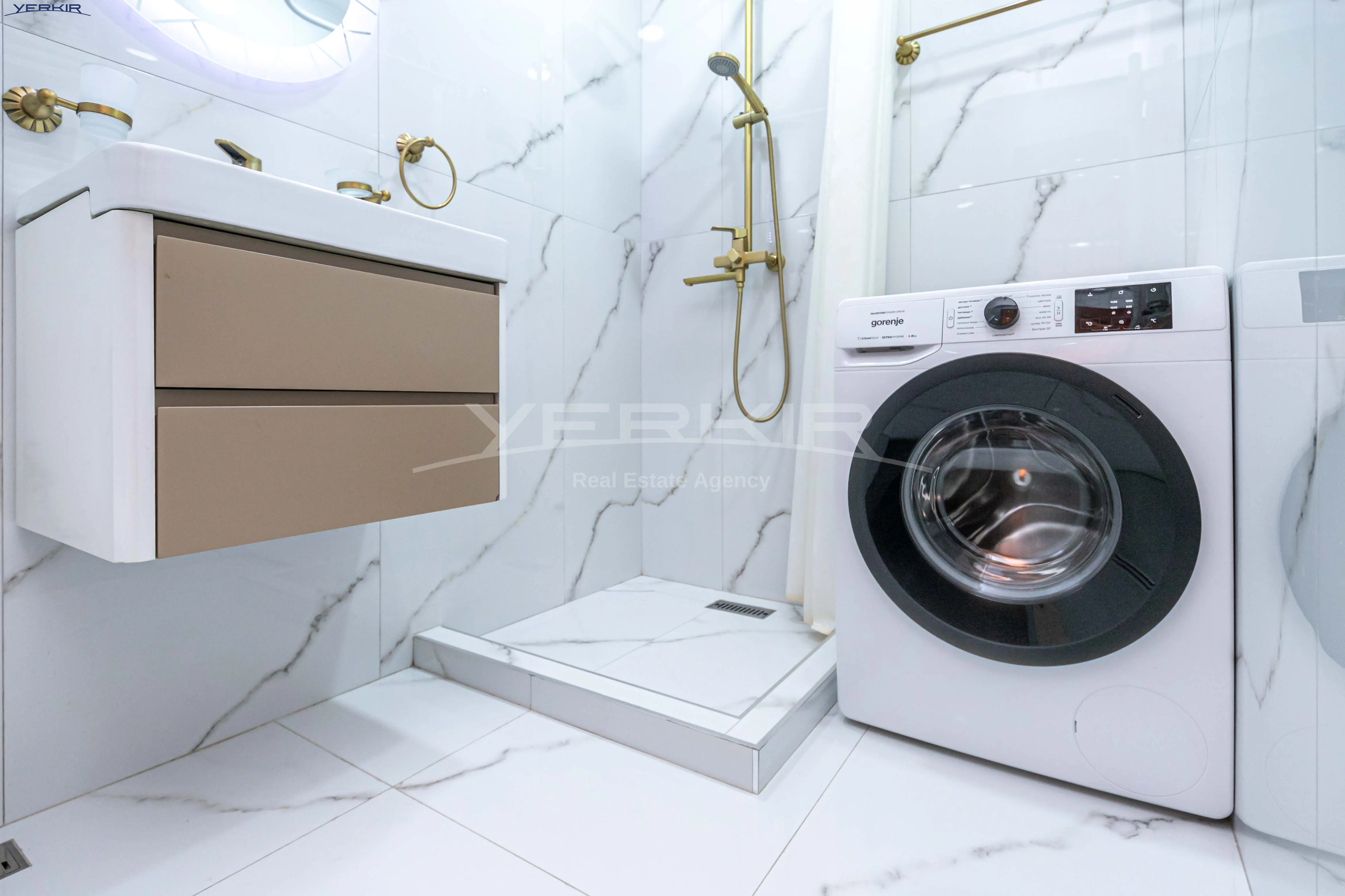 Apartments Code: 5+2307066