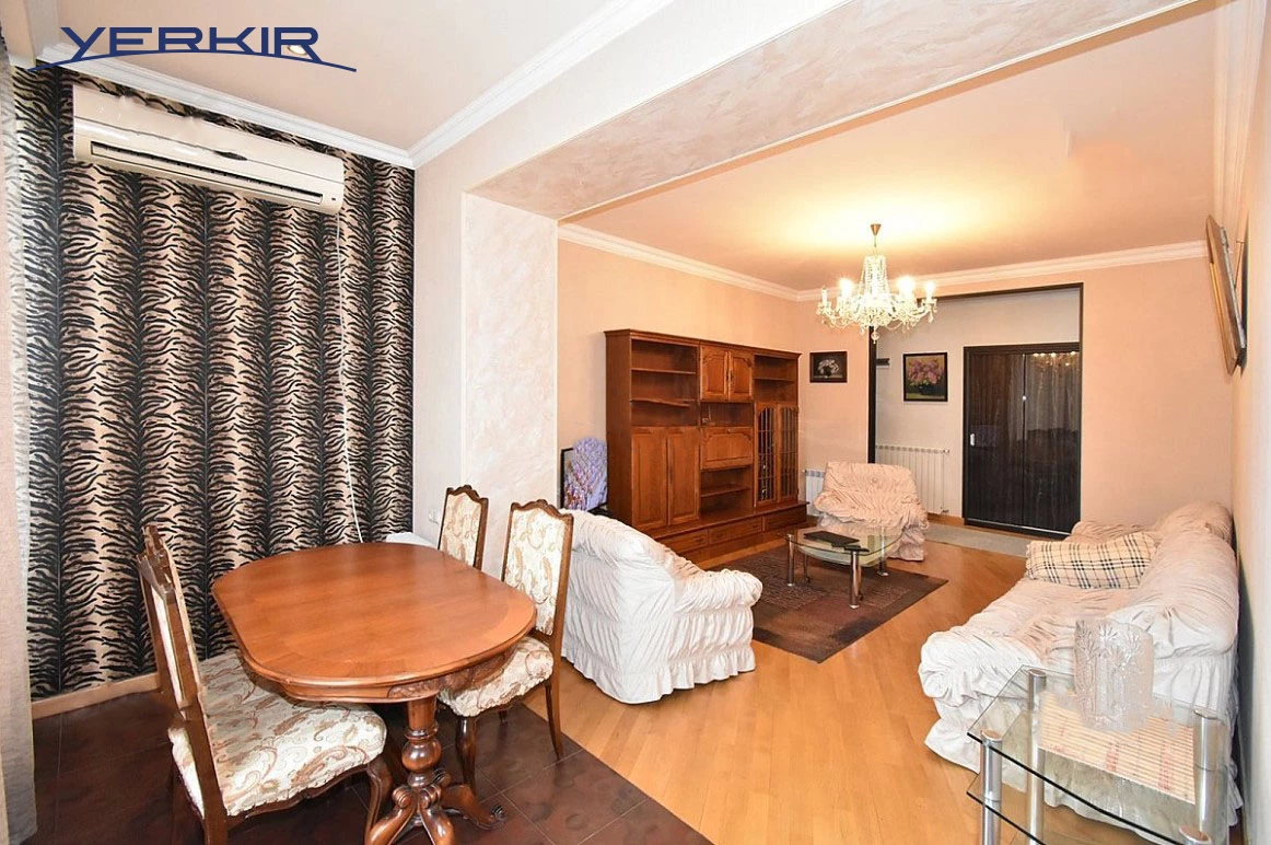 Բնակարաններ Կոդ` 5+21257