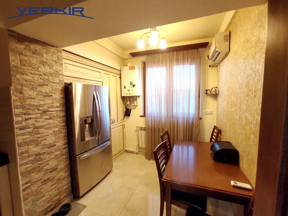 Apartments Code: 10+309320