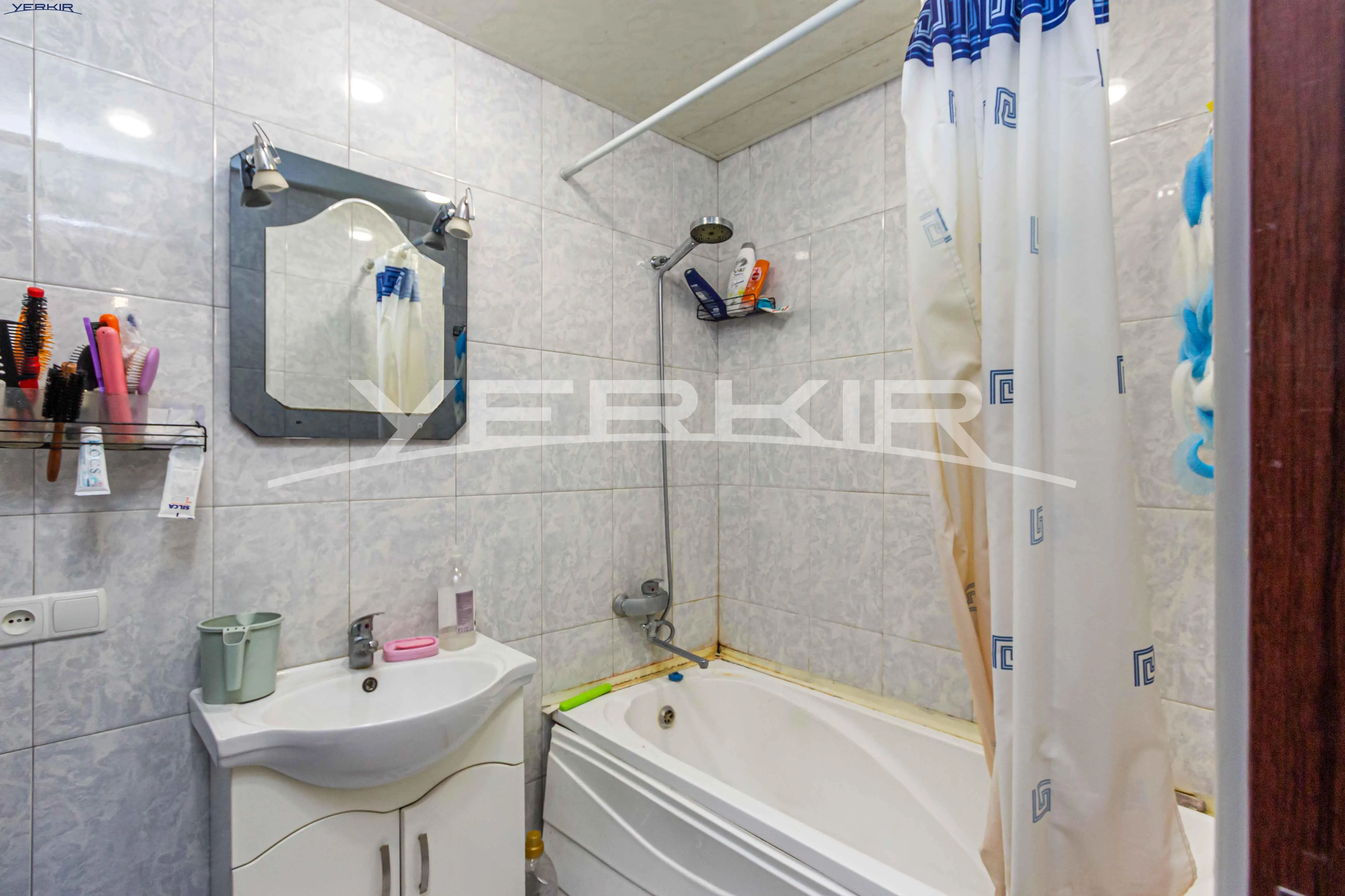 Apartments Code: 10+3474627