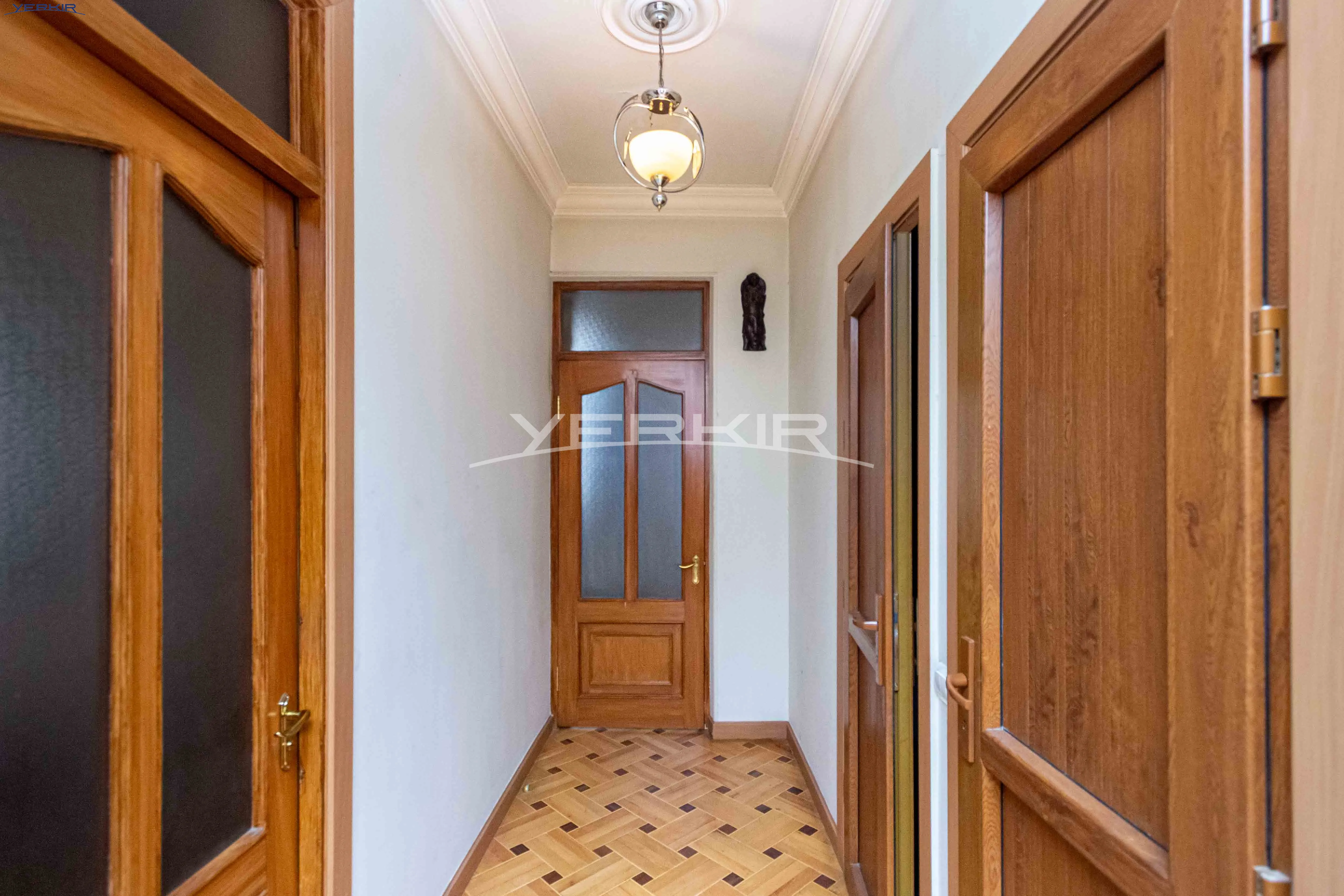 Բնակարաններ Կոդ` 2+3981861
