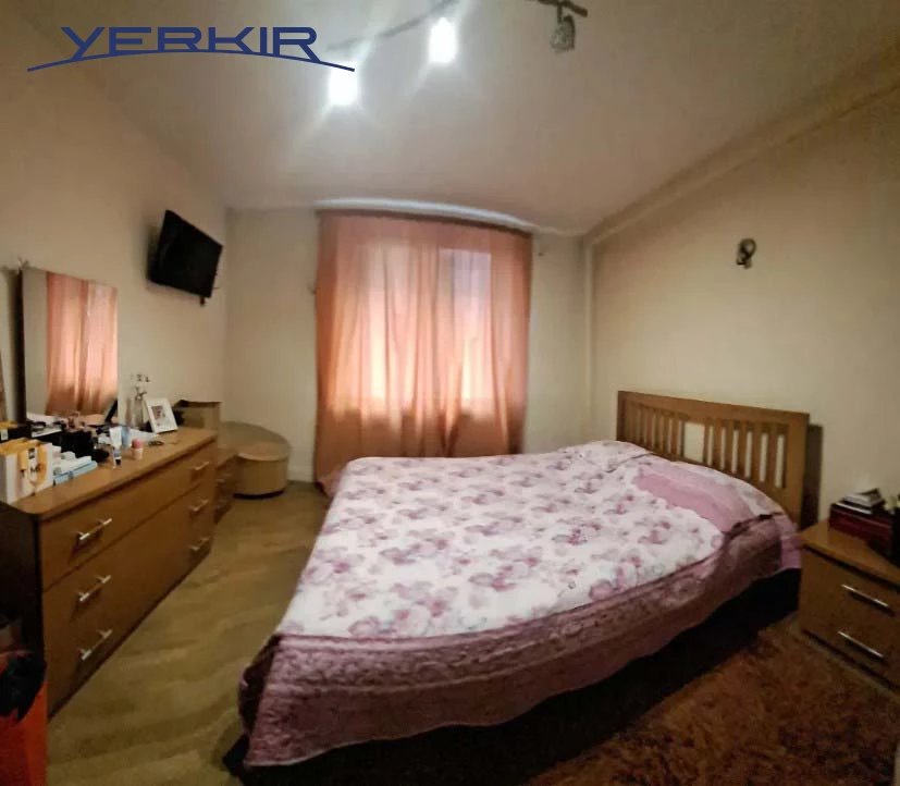 Apartments Code: 1+318572