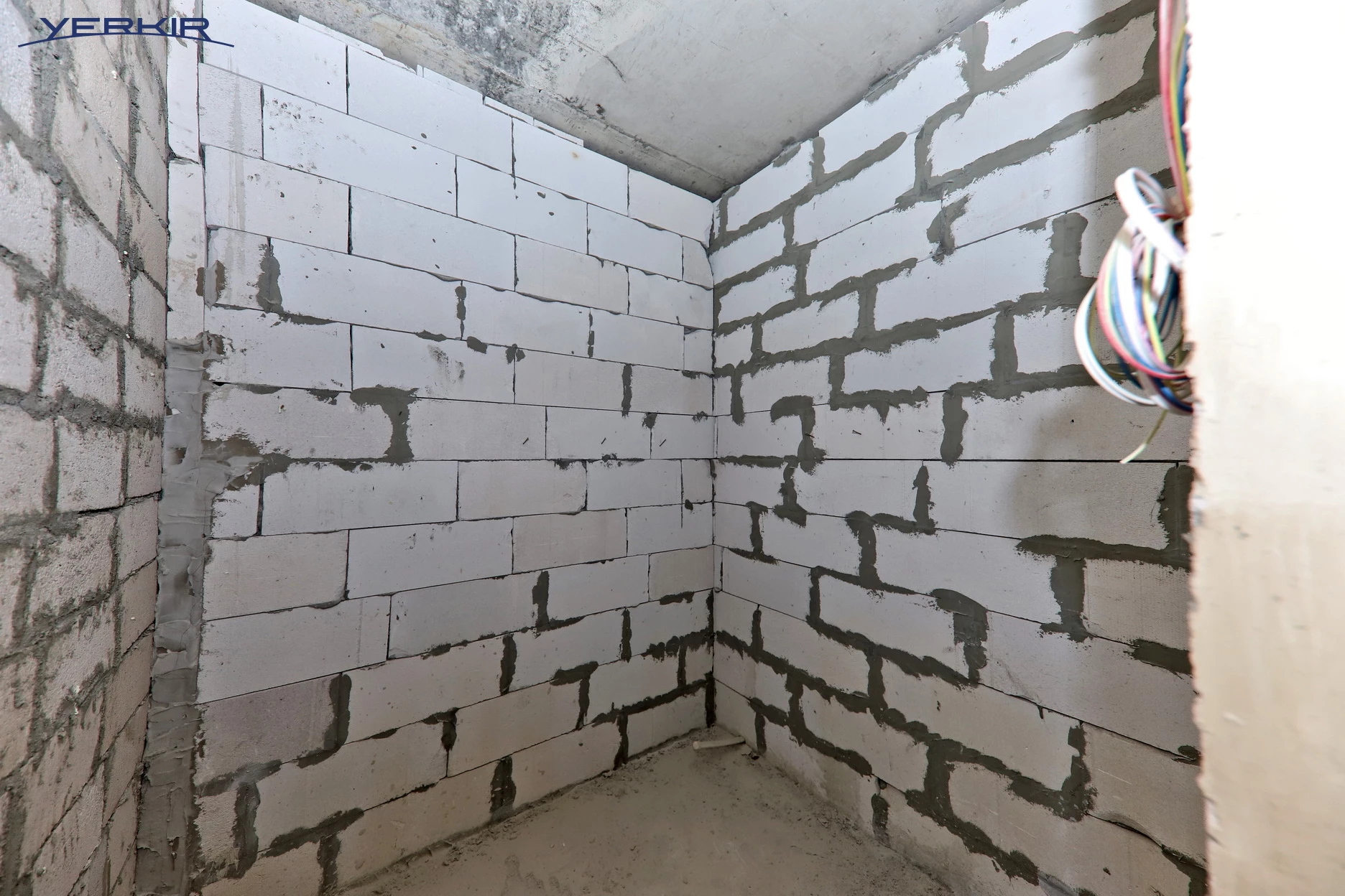 Apartments Code: 10+205376