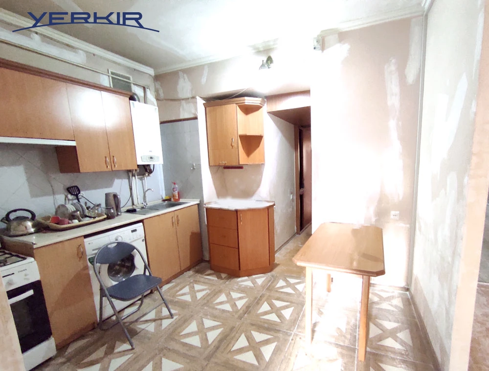 Բնակարաններ Կոդ` 5+307193