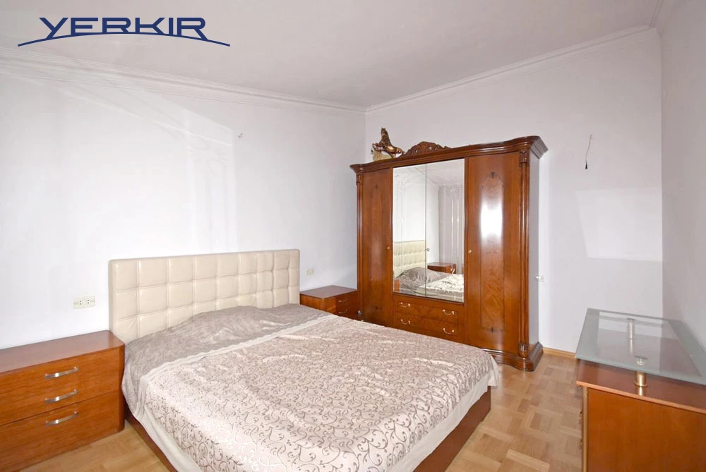 Apartments Code: 9+809035