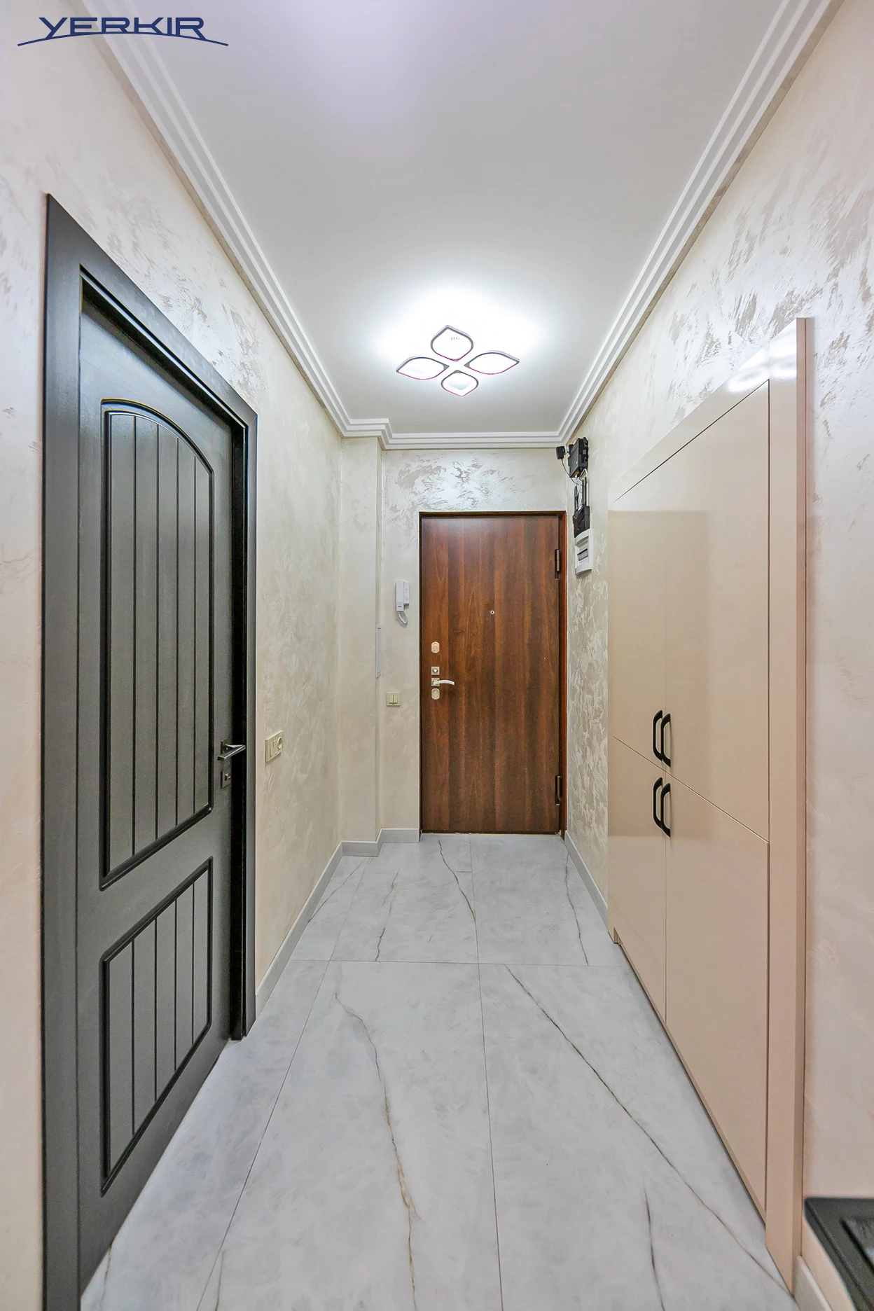 Apartments Code: 5+218071