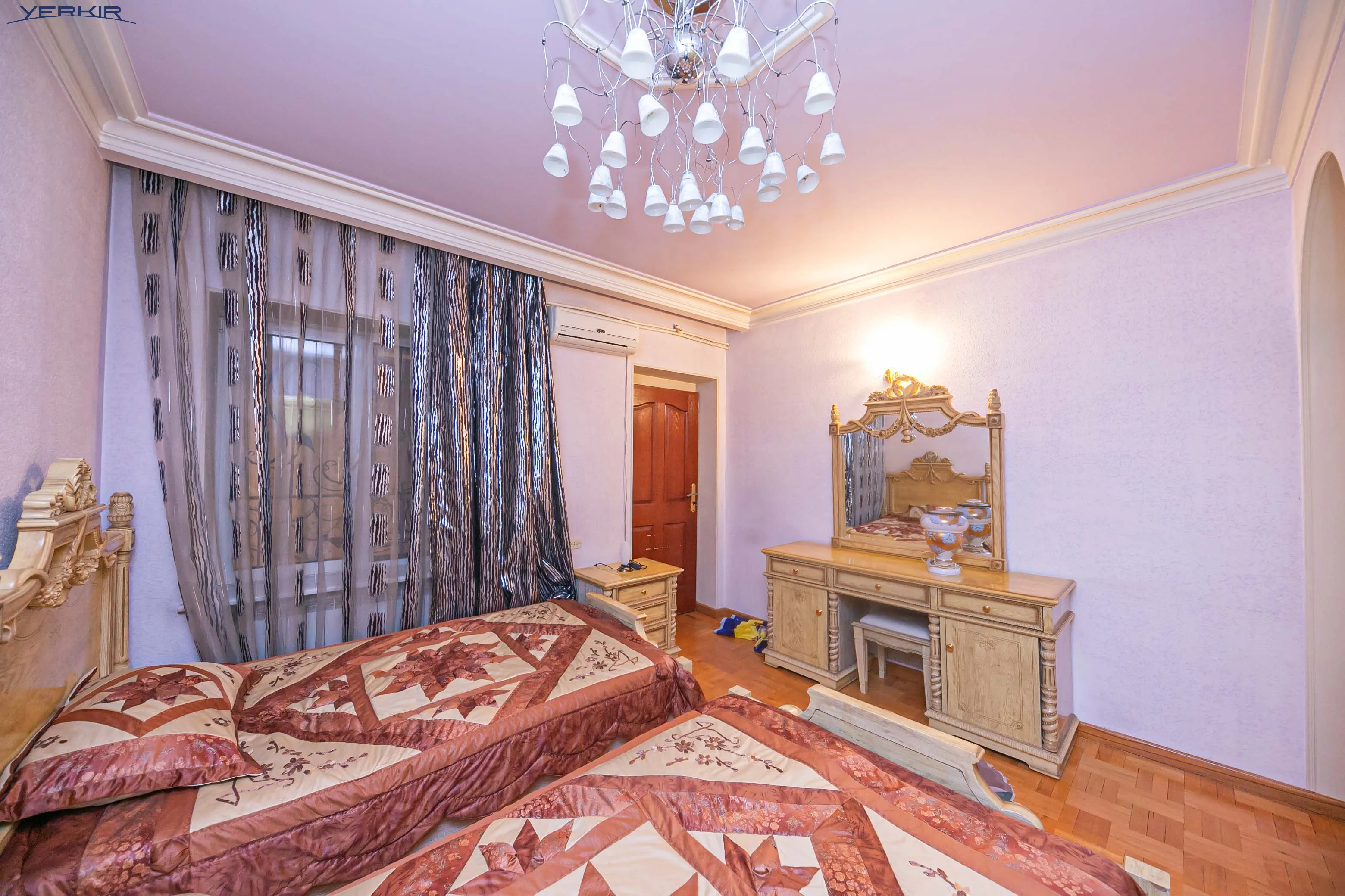 Houses Code: 9+5176260