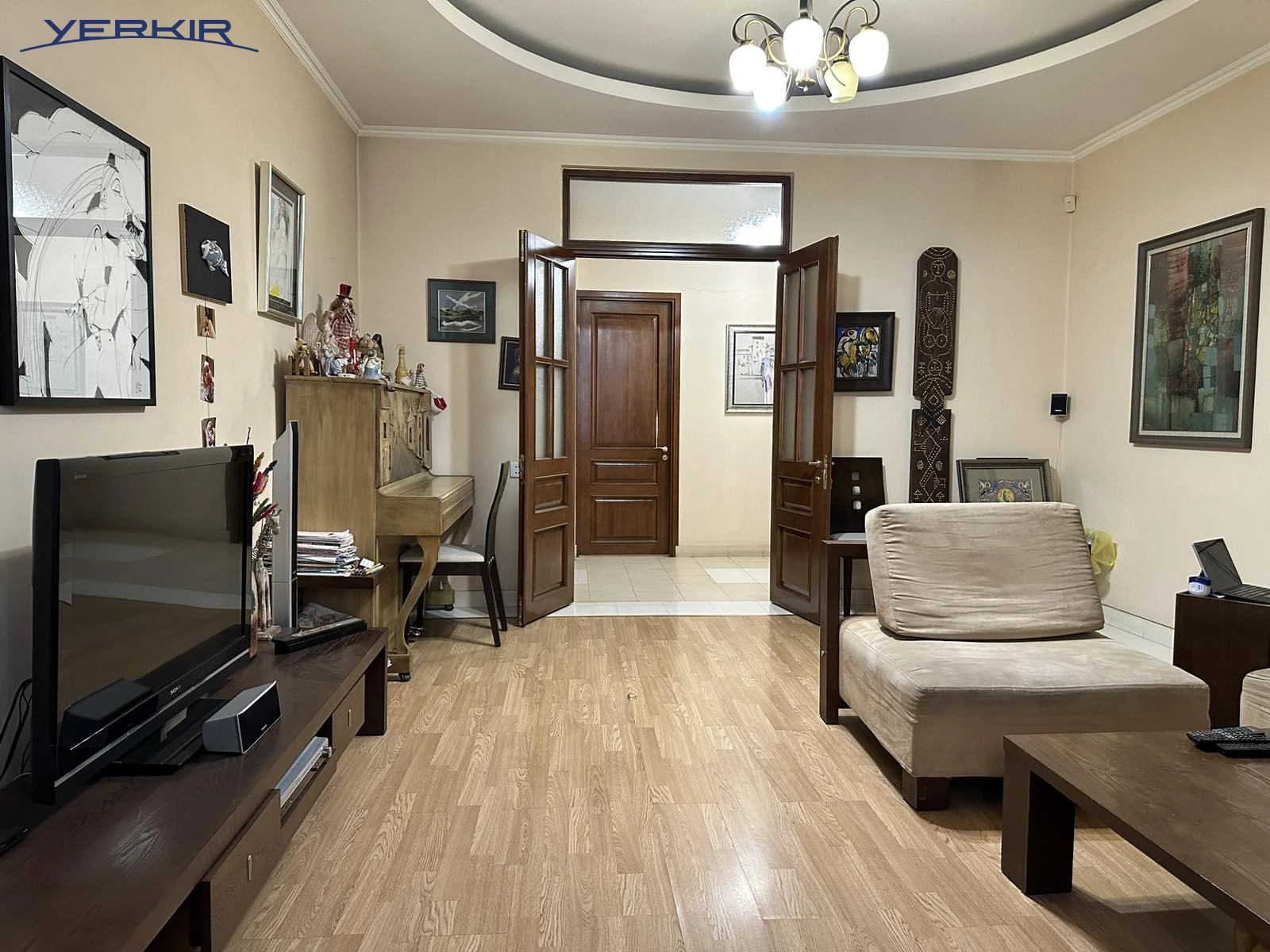 Բնակարաններ Կոդ` 5+313758