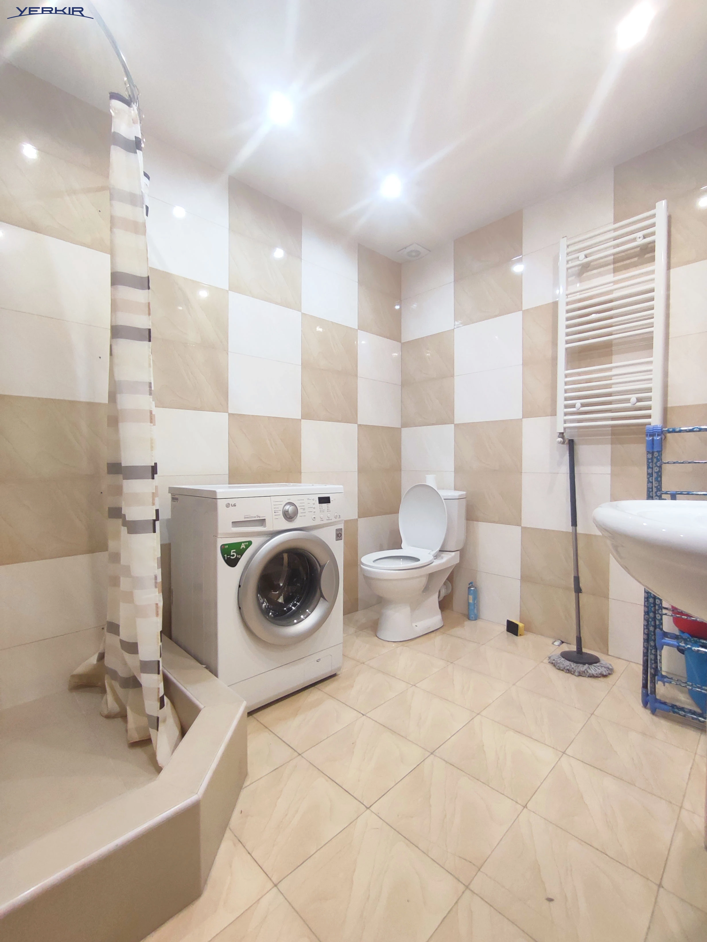 Apartments Code: 9+313283