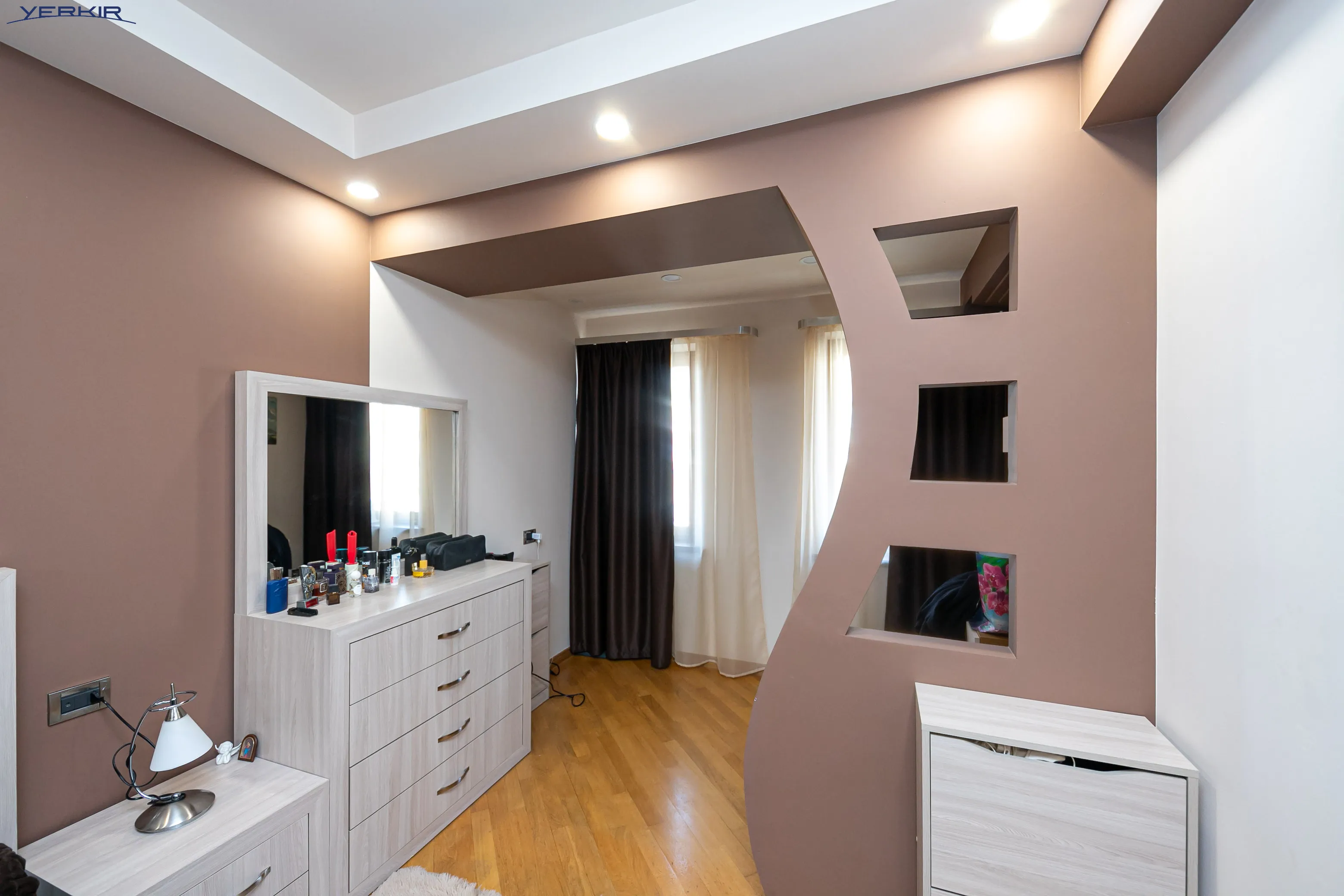 Apartments Code: 1+3574064