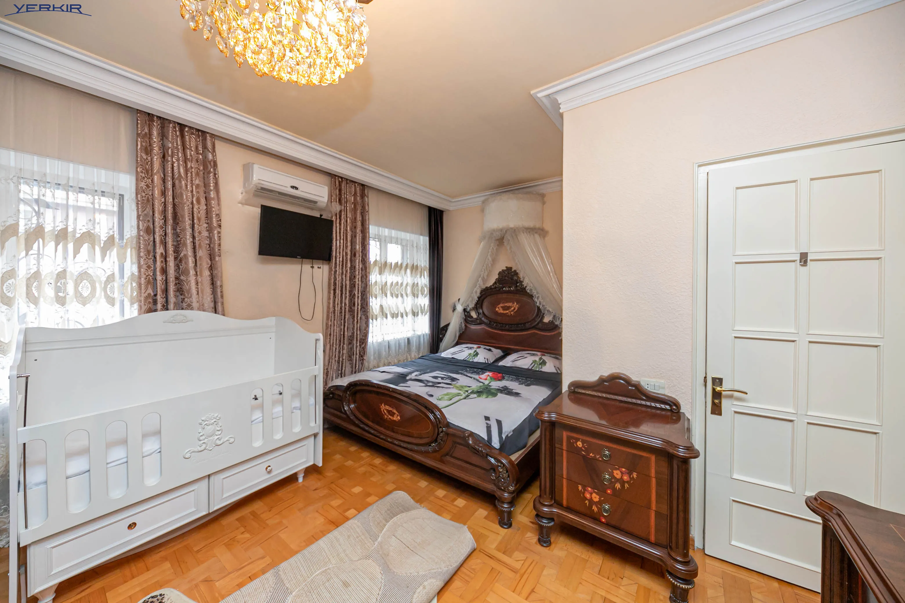 Houses Code: 9+5176260