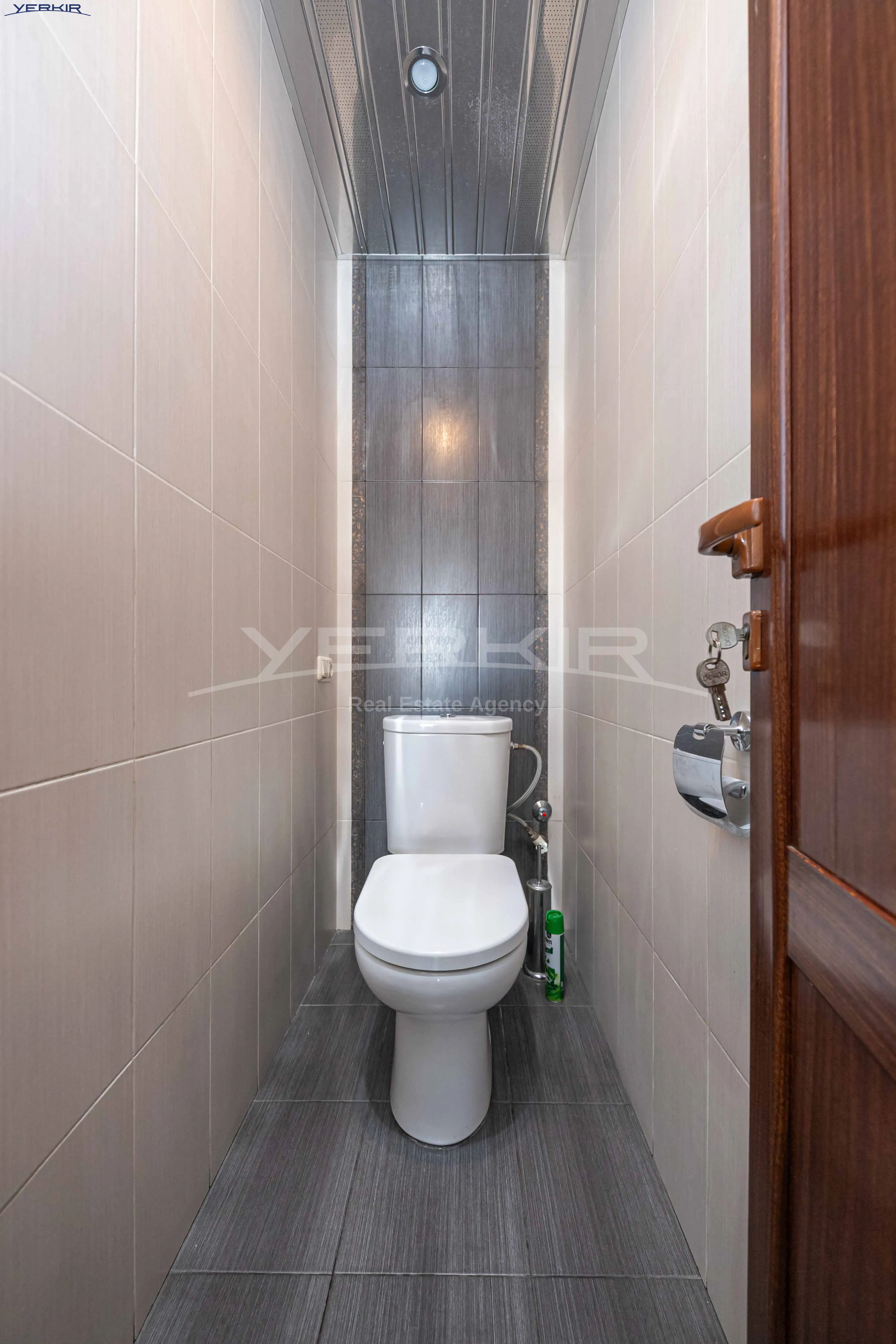 Apartments Code: 5+4123062