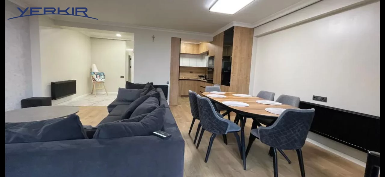 Բնակարաններ Կոդ` 10+3904609