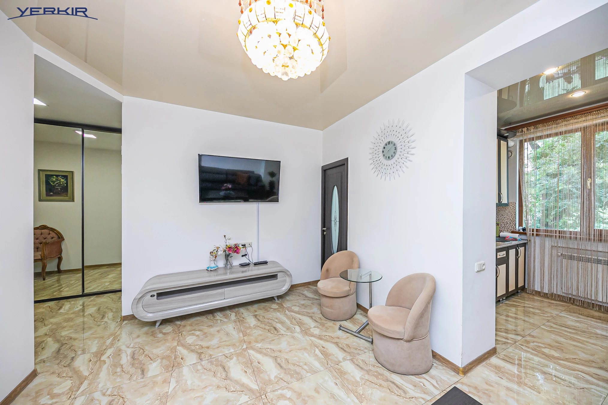 Apartments Code: 5+218975