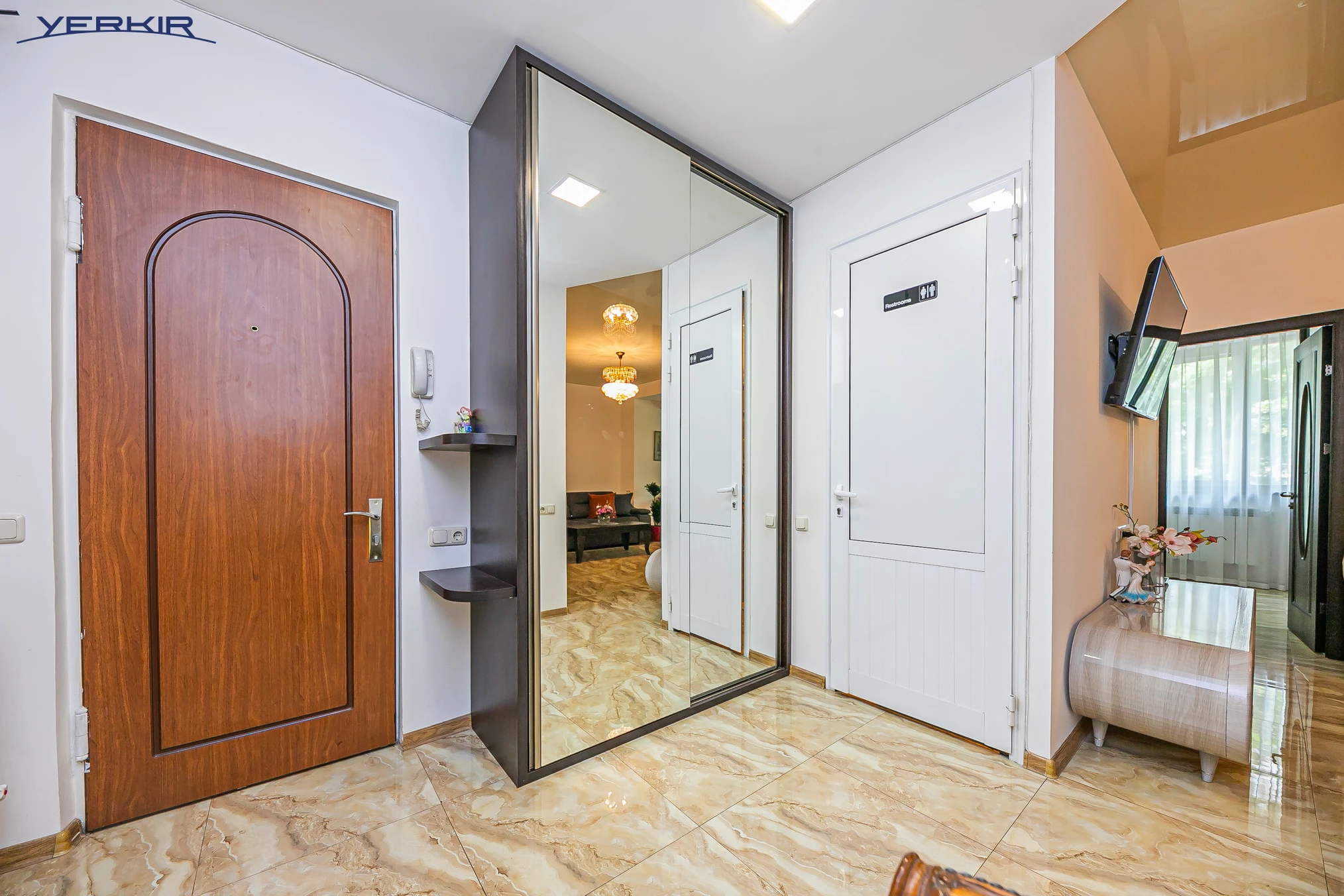 Apartments Code: 5+218975