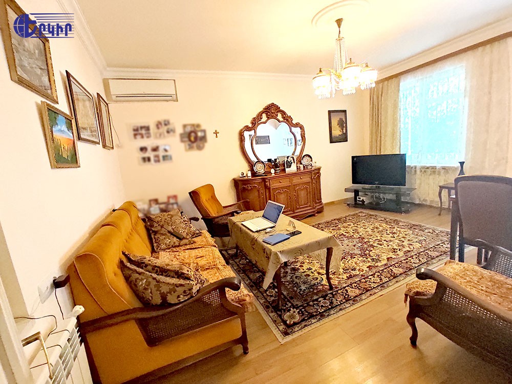 Առանձնատներ Կոդ` 3+51641