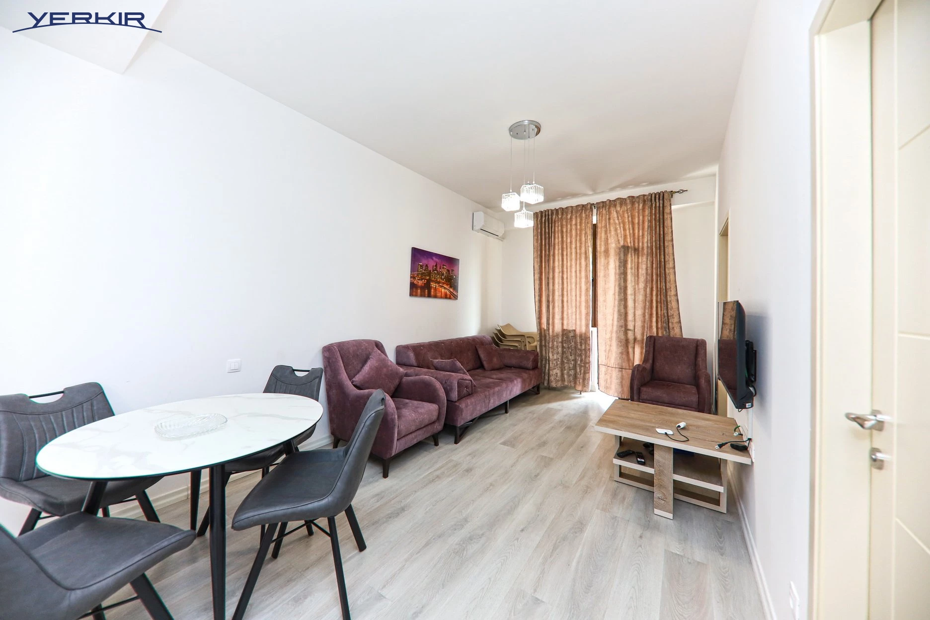 Apartments Code: 9+213054