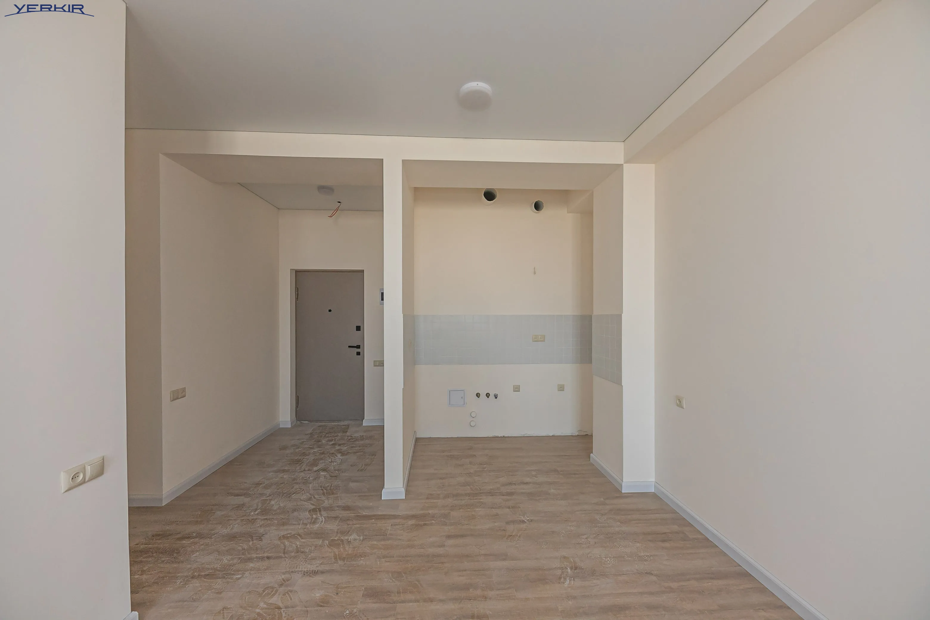 Apartments Code: 5+2494797