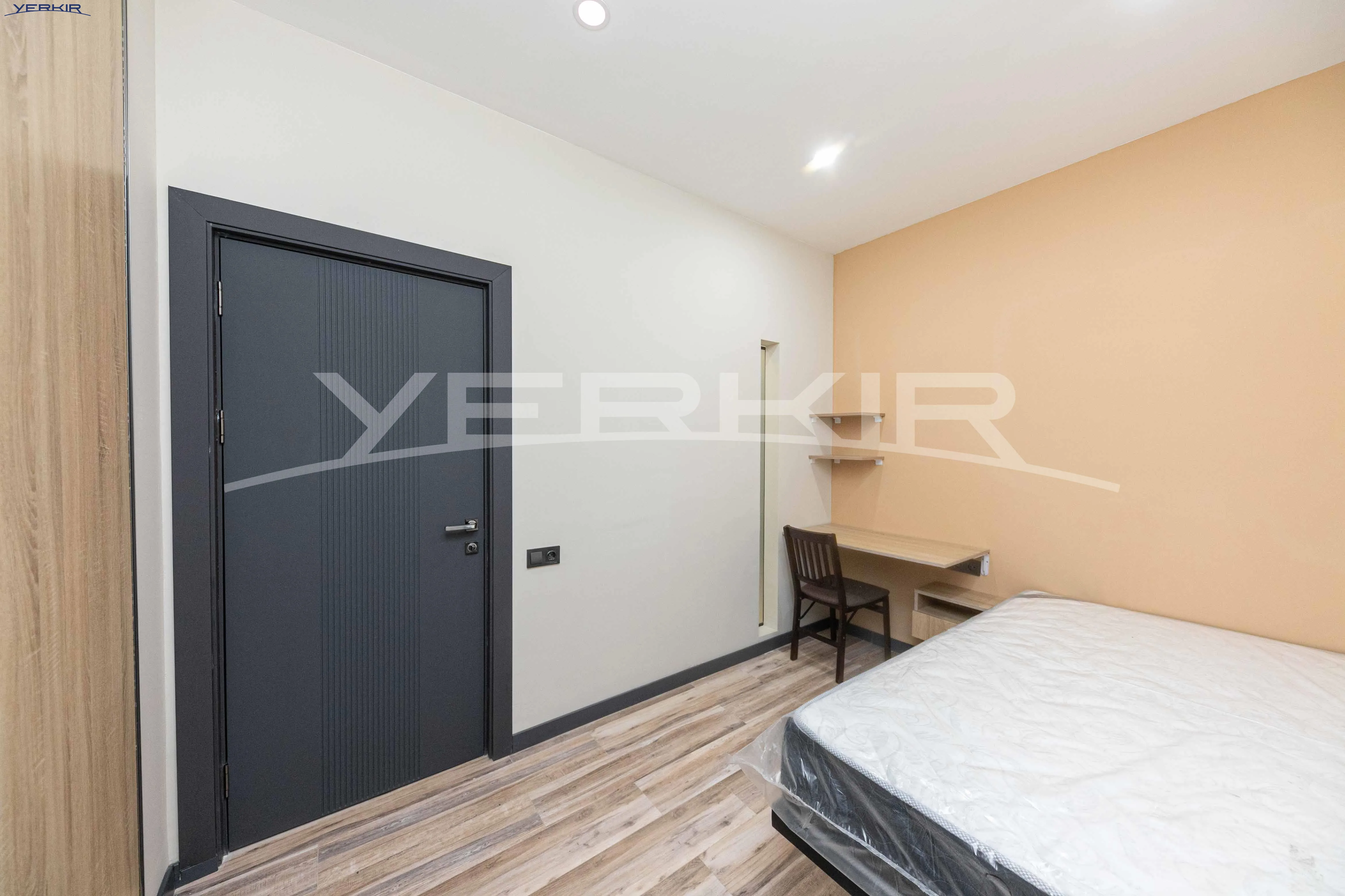 Apartments Code: 10+3921351