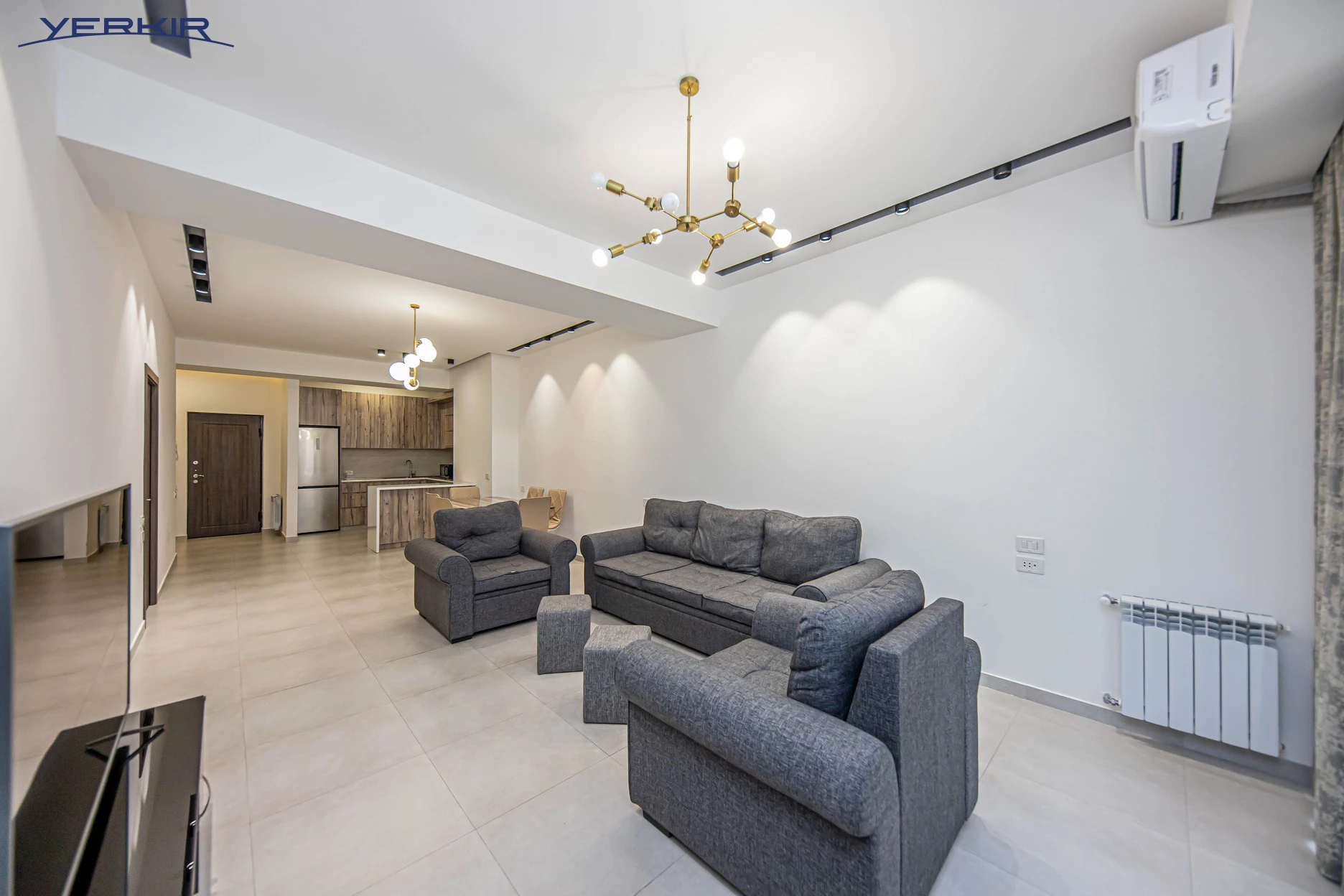 Apartments Code: d+5+214817