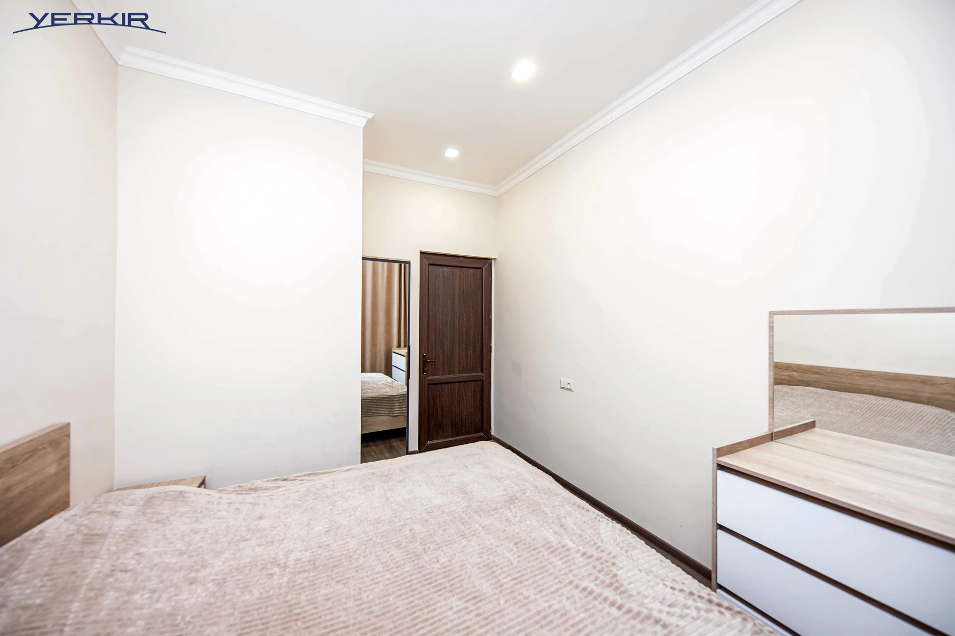 Բնակարաններ Կոդ` 10+112480