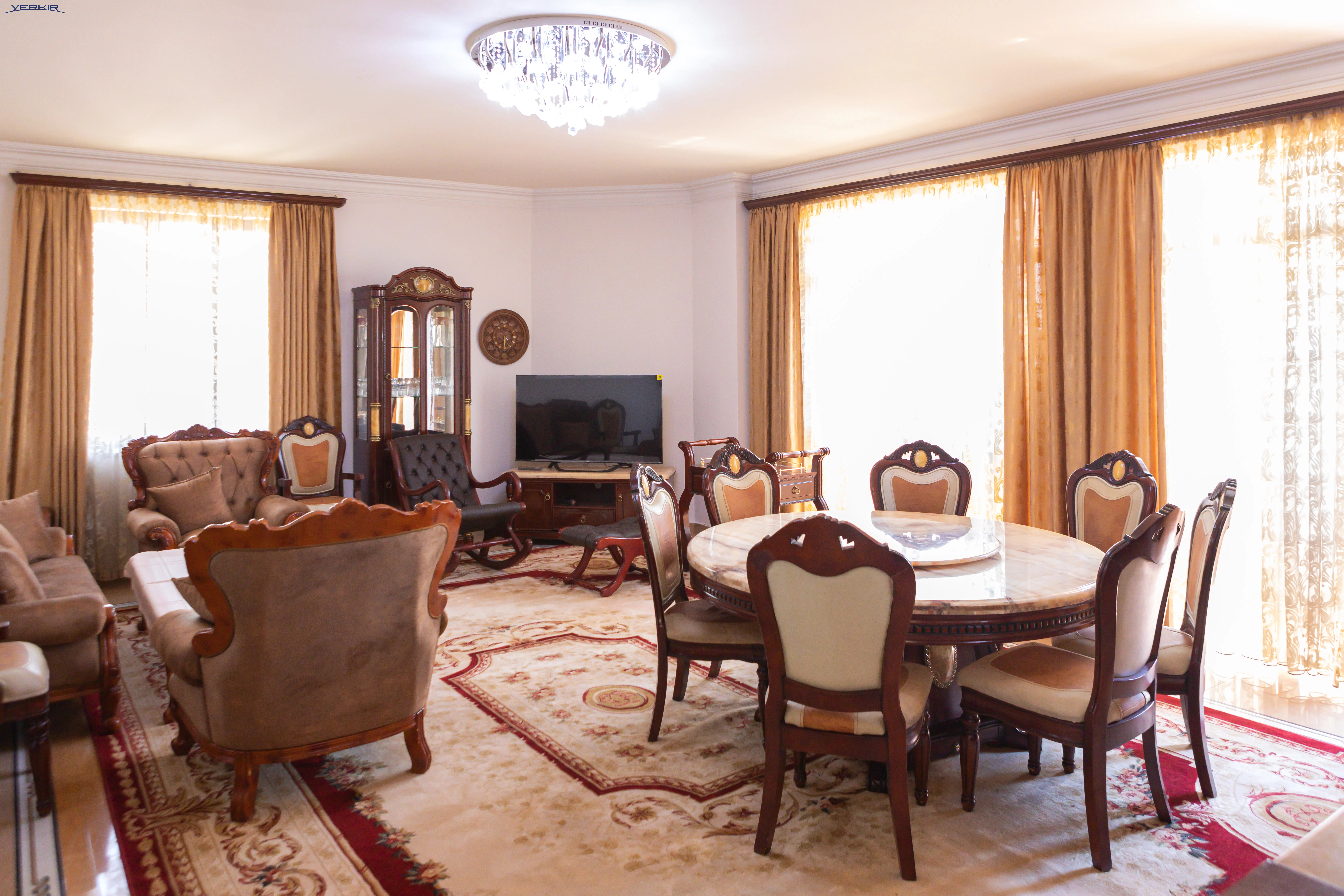 Apartments Code: 10+419205