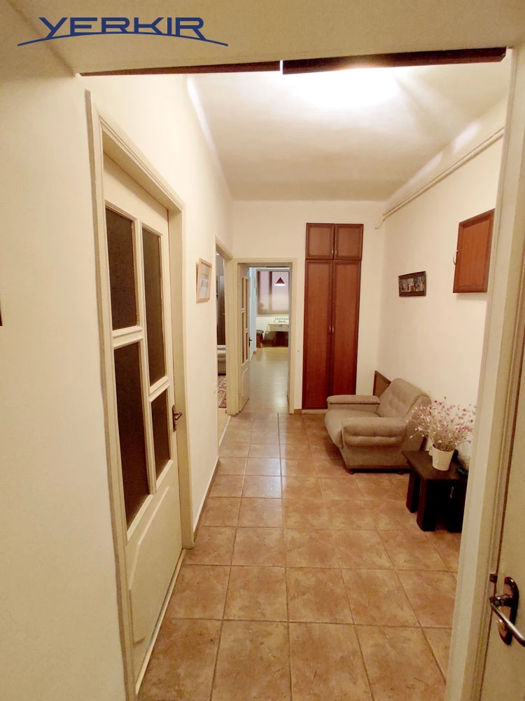 Apartments Code: 9+306349