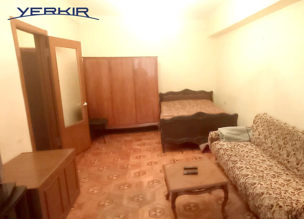 Բնակարաններ Կոդ` 5+10441