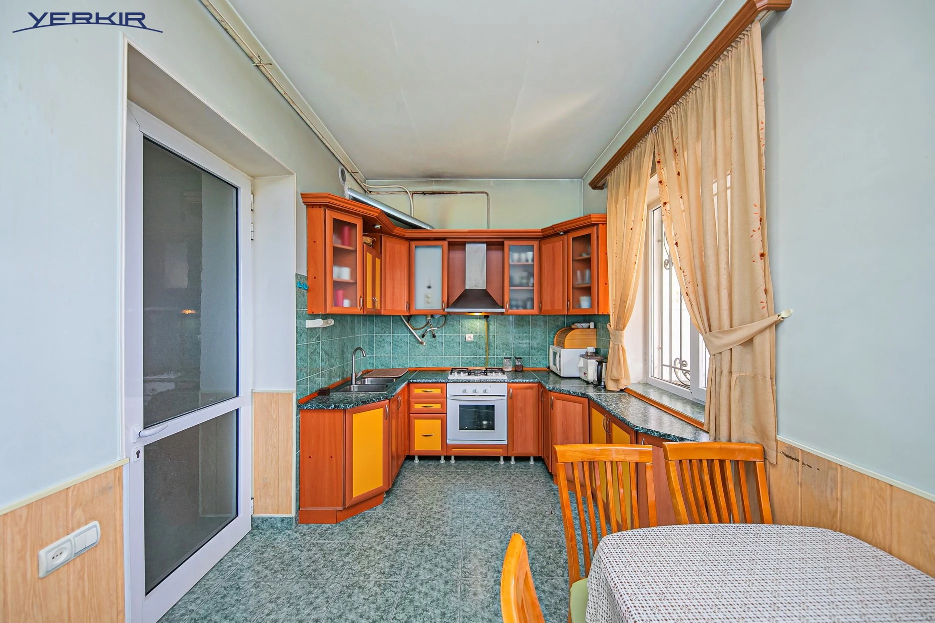 Առանձնատներ Կոդ` 8+518044