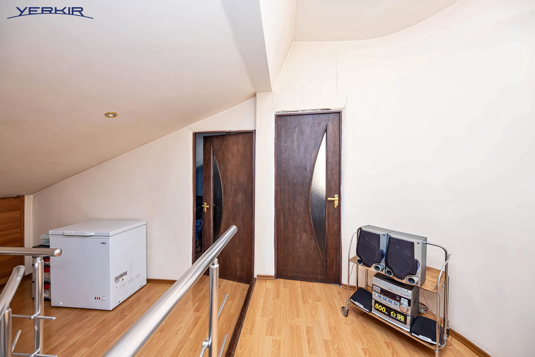 Apartments Code: 2+813181