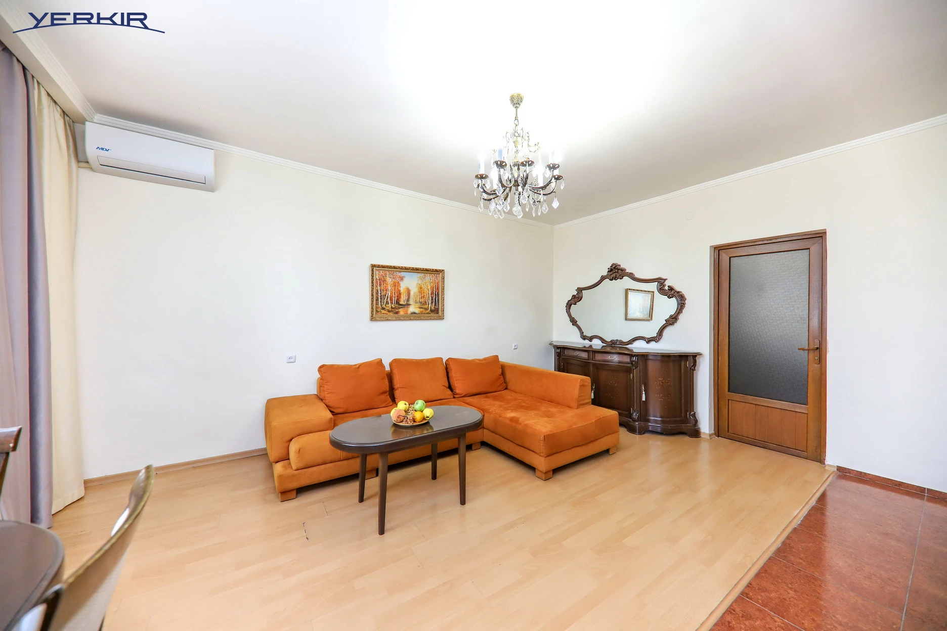 Apartments Code: 4+213951