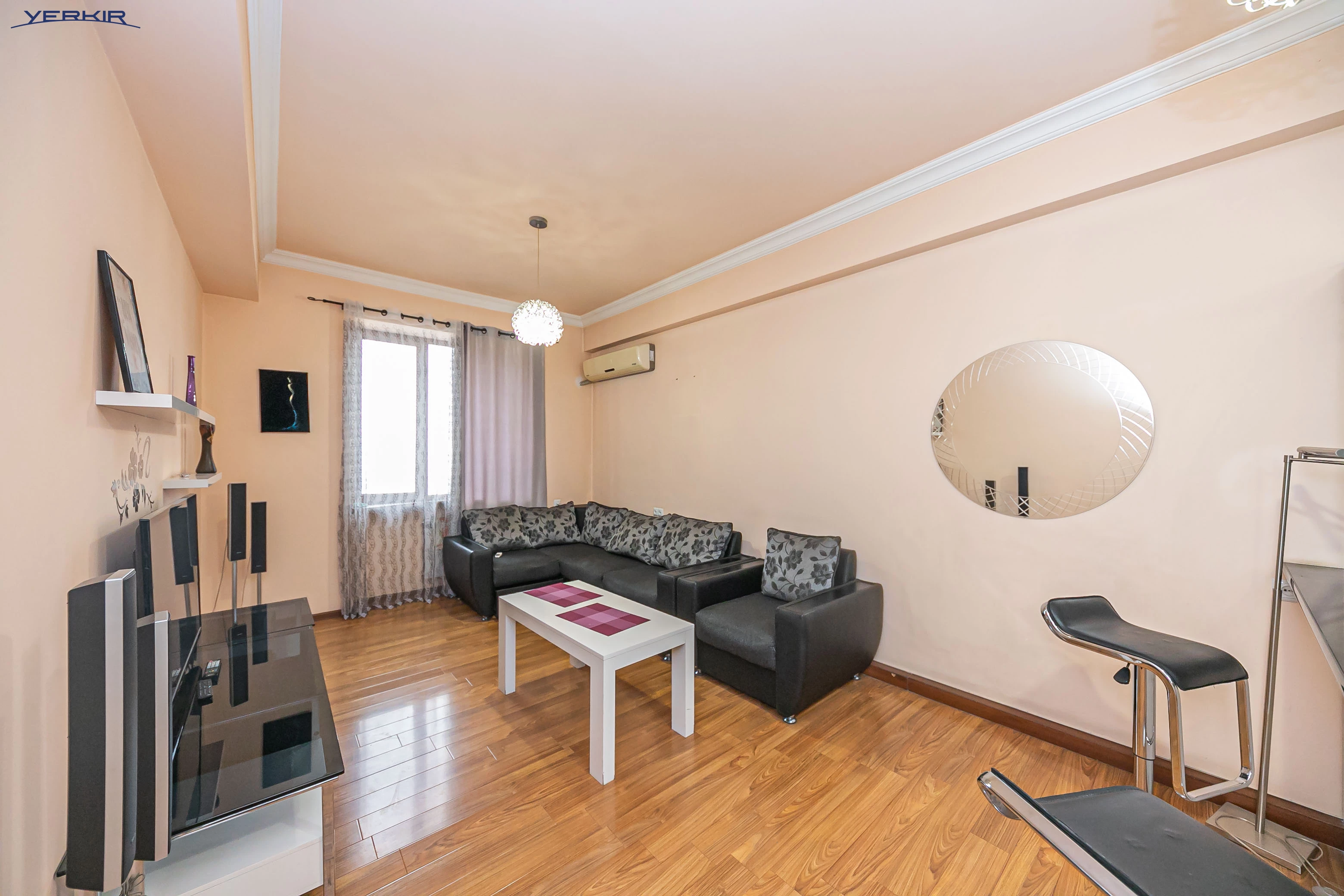 Apartments Code: 5+321544