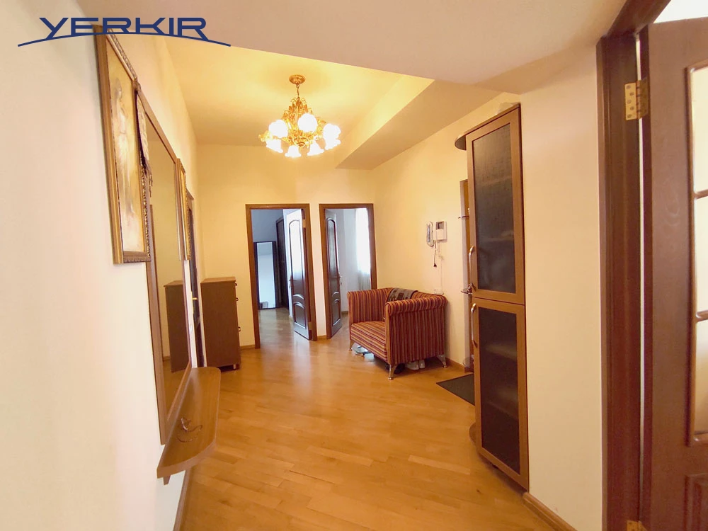 Բնակարաններ Կոդ` 9+308957