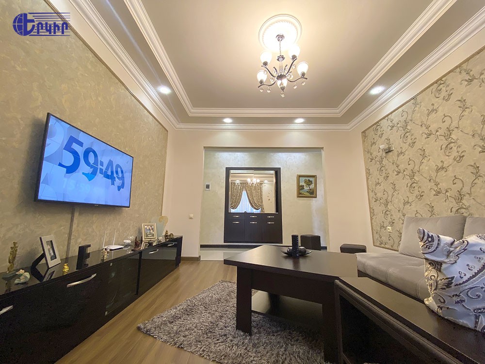 Բնակարաններ Կոդ` 5+200211