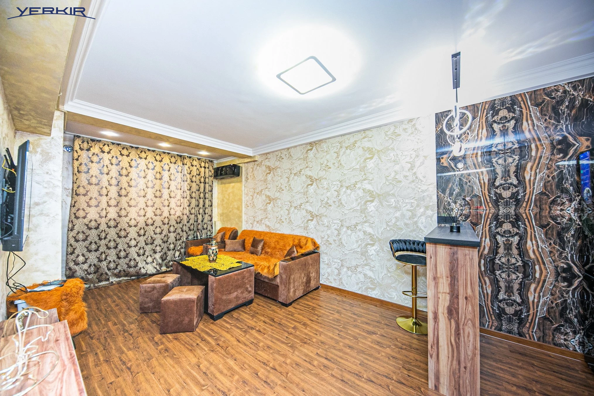 Բնակարաններ Կոդ` 9+118944